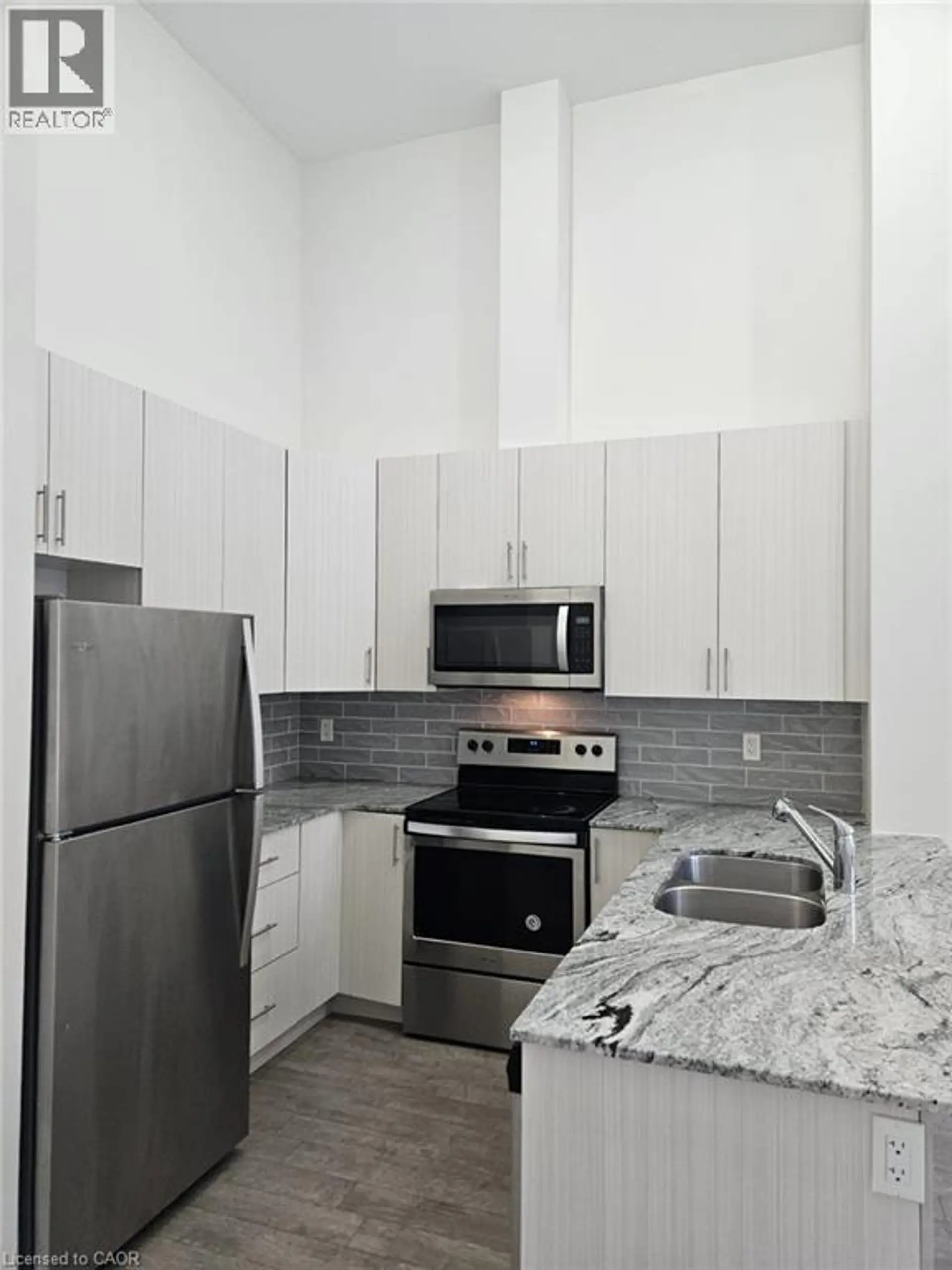 #211 100 GARMENT STREET - Image 4