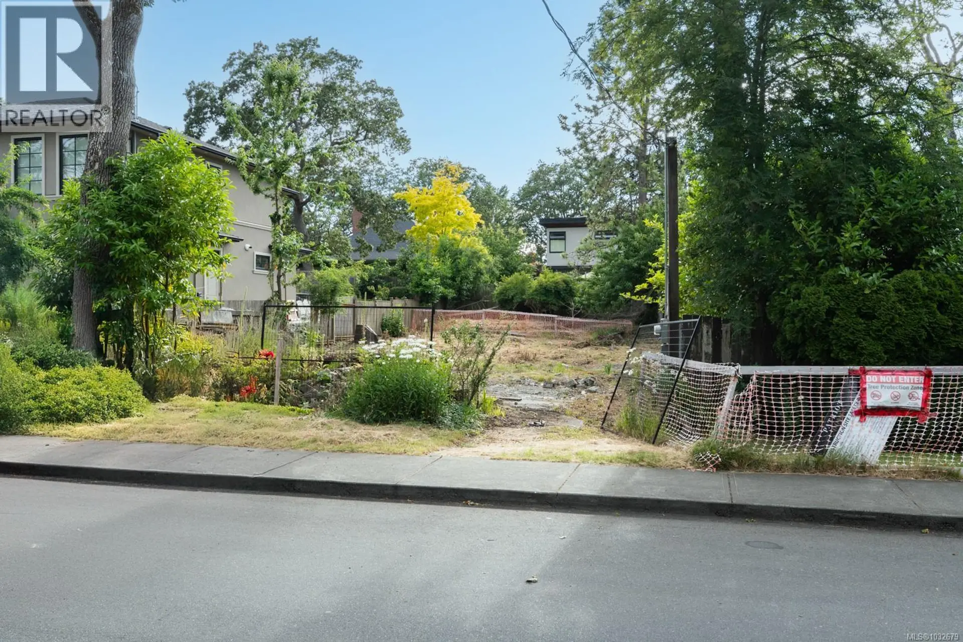 Property at 1256 Oliver St, Oak Bay, BC