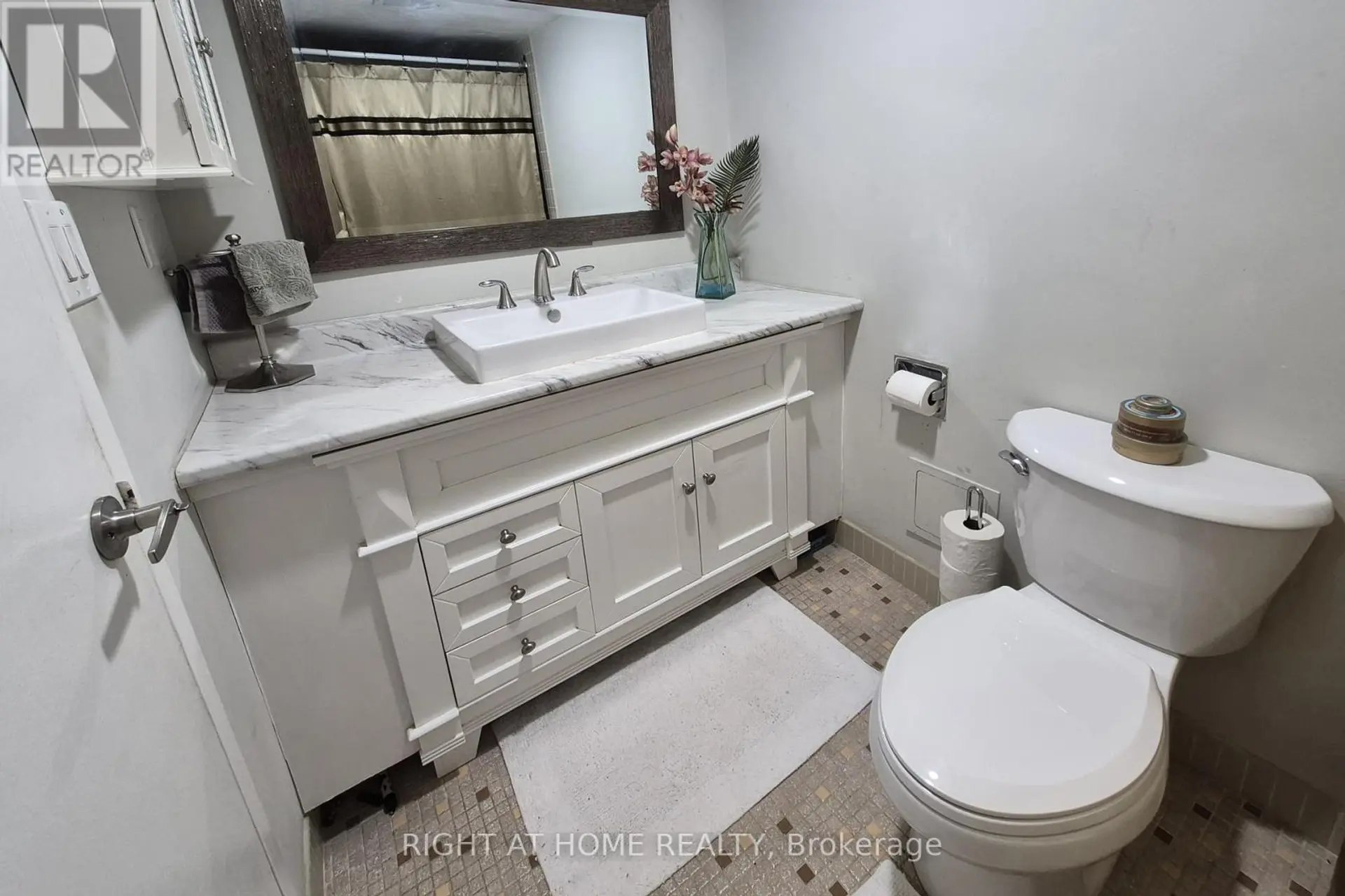 #2605 135 ANTIBES DRIVE - Image 11