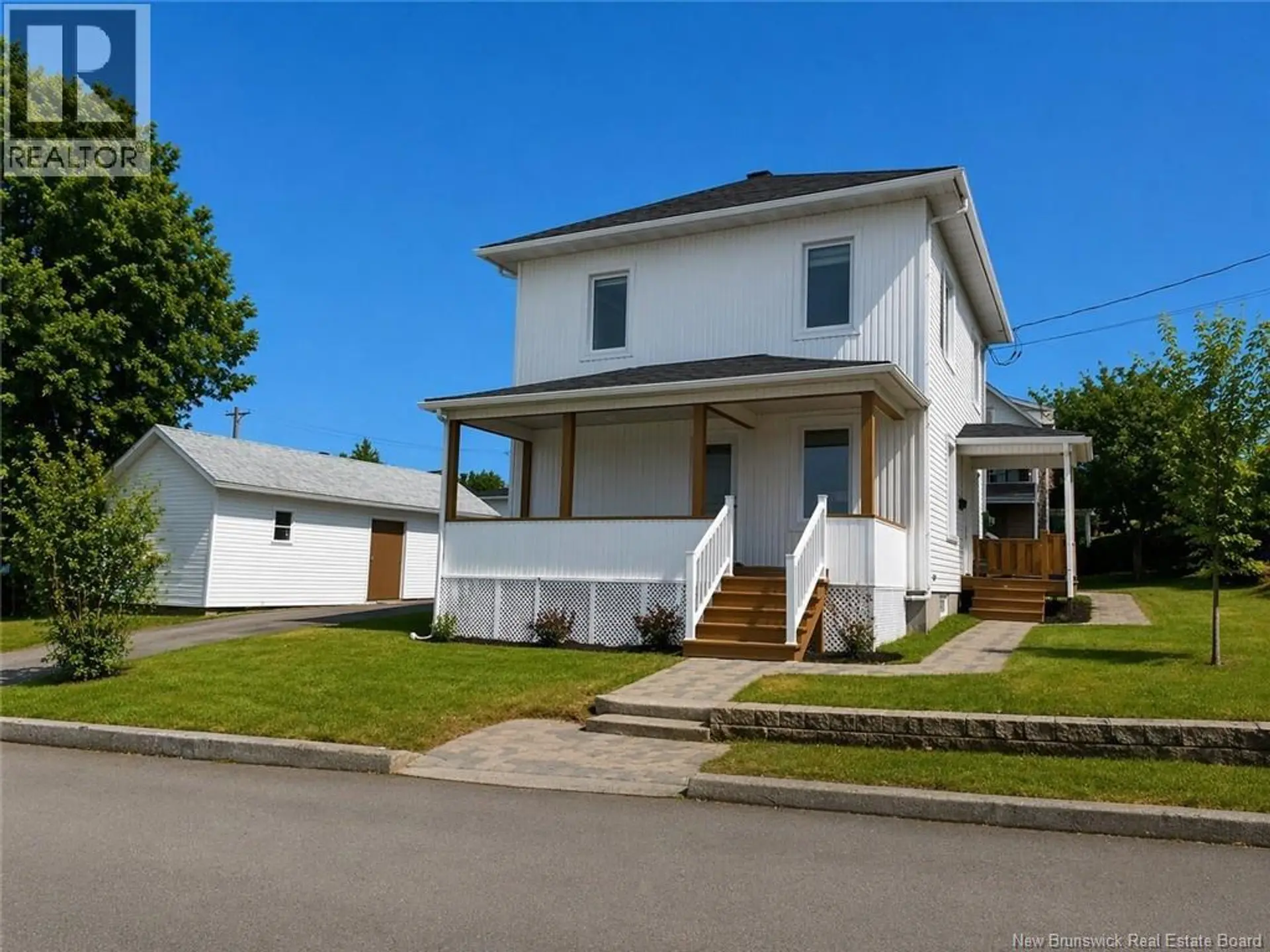 90 35E AVENUE - Image 1