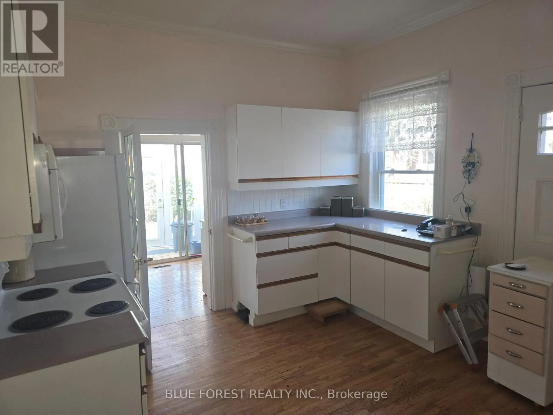 16 ARTHUR STREET - Image 5