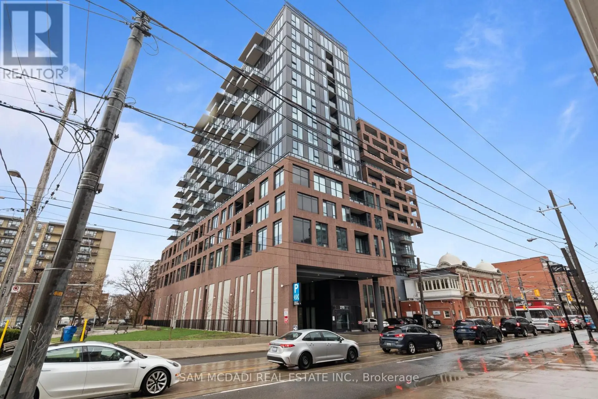 #PH01 270 DUFFERIN STREET - Image 1
