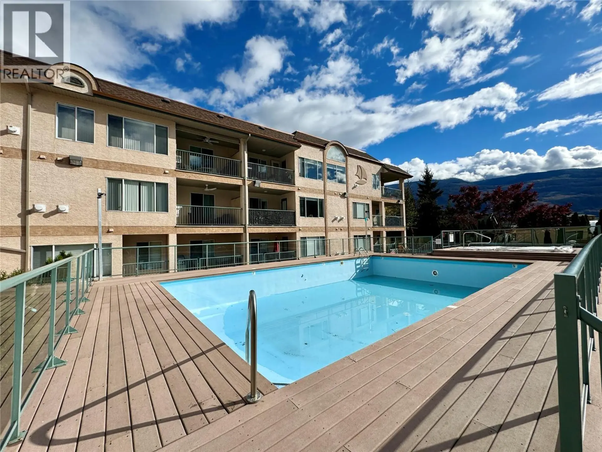 Property at #118 1002 Riverside Avenue, Sicamous, BC