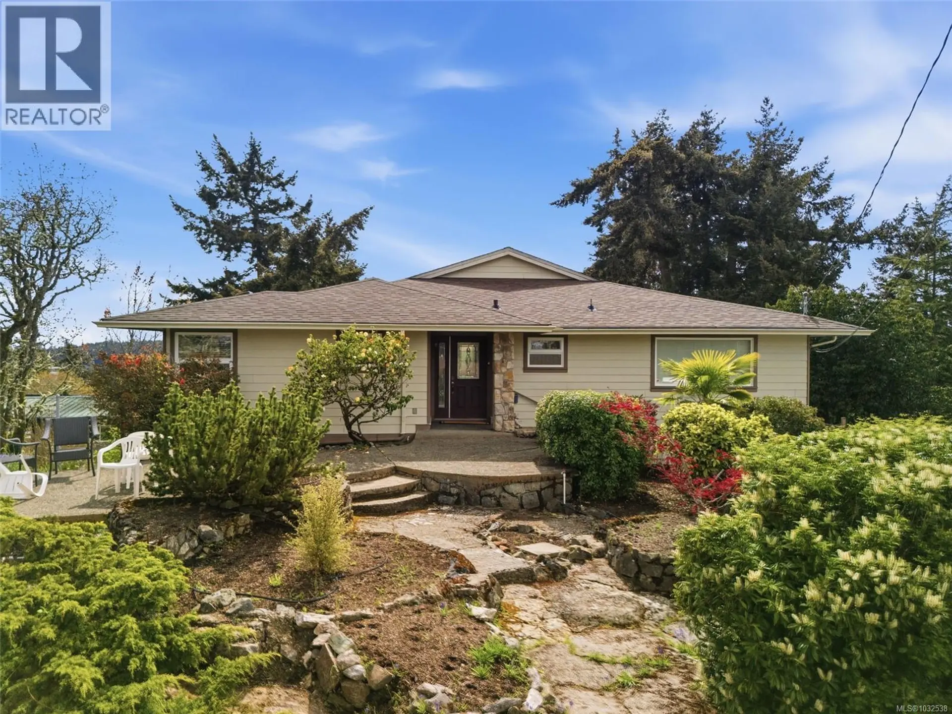 Property at 567 Prince Robert Dr, View Royal, BC
