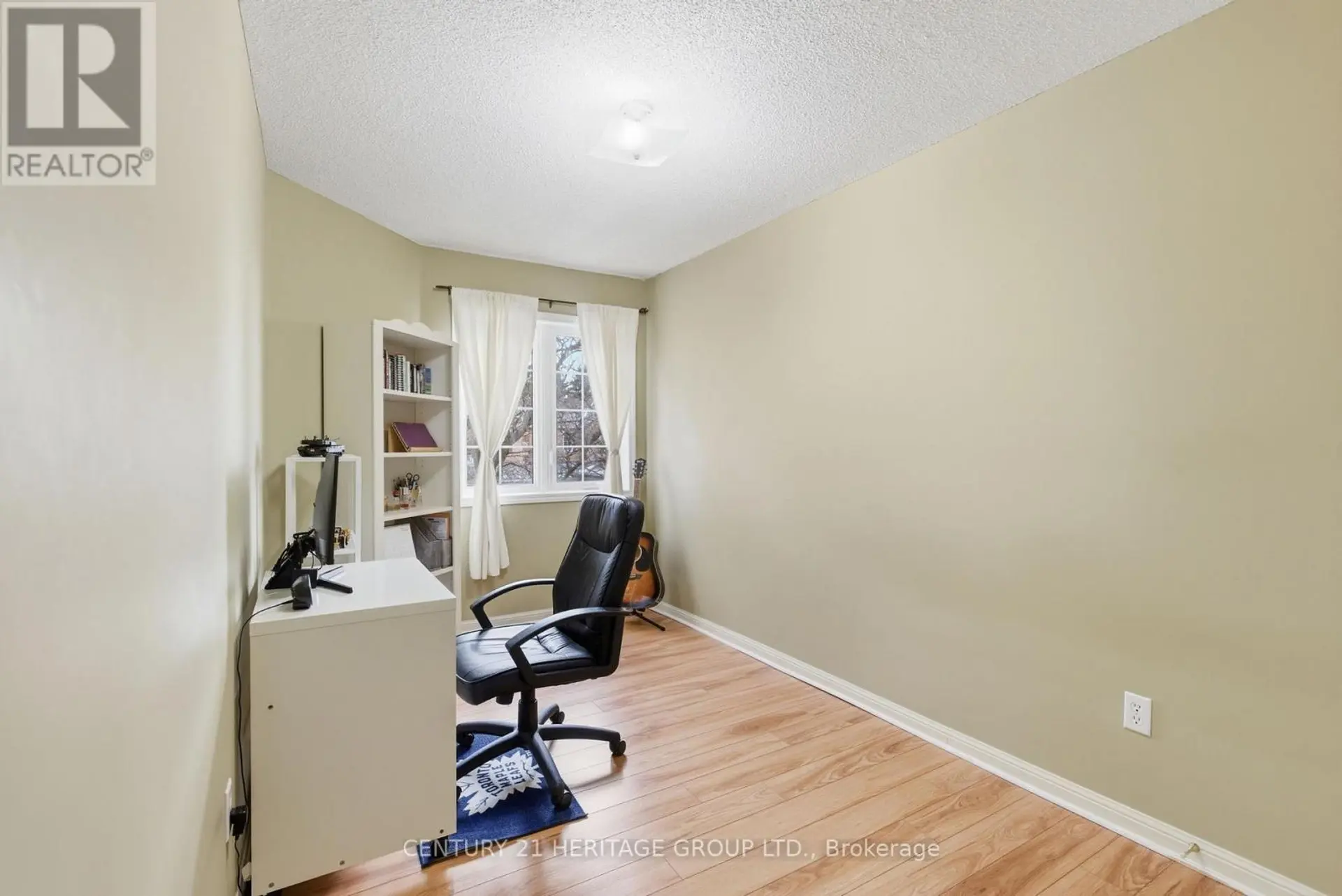 #24 551 TUGWELL PLACE - Image 13