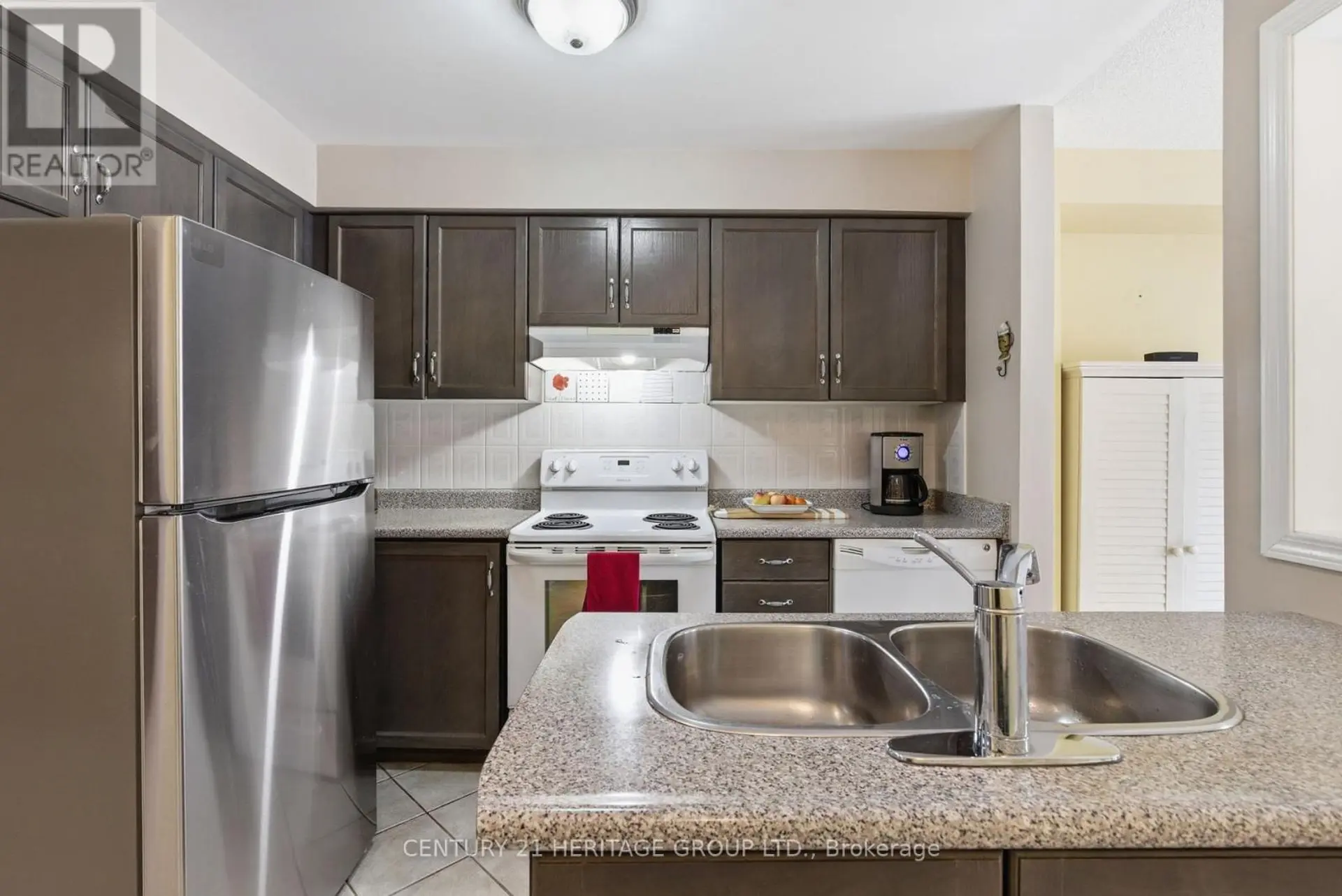 #24 551 TUGWELL PLACE - Image 5