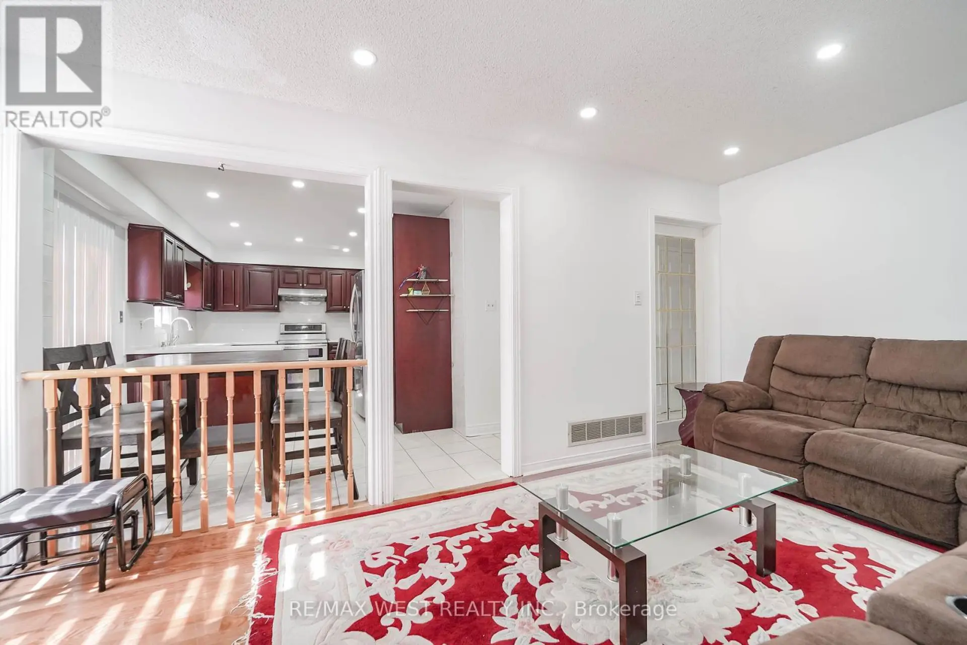 120 LITTLES ROAD - Image 5