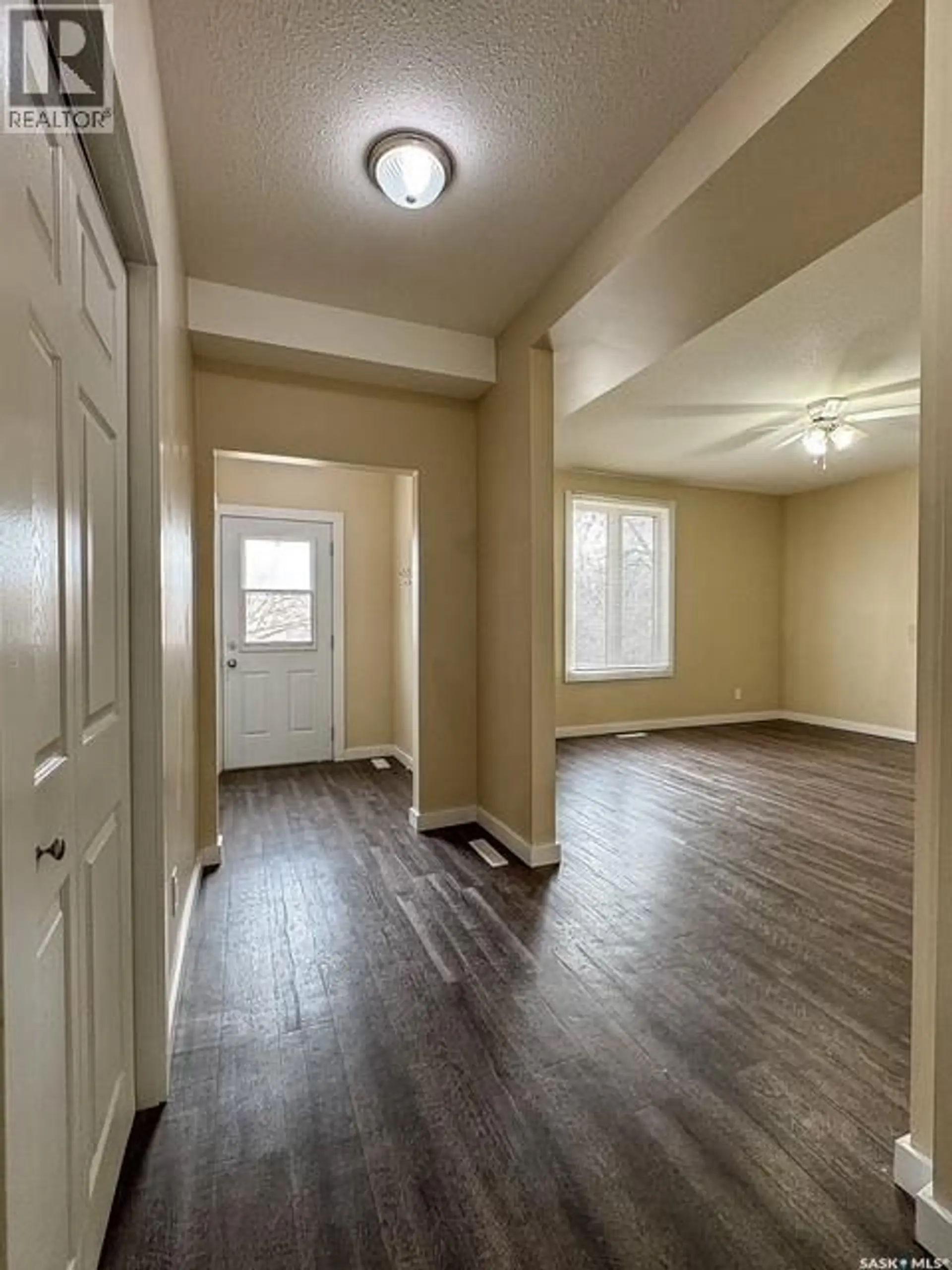 614 7TH AVENUE NE - Image 10