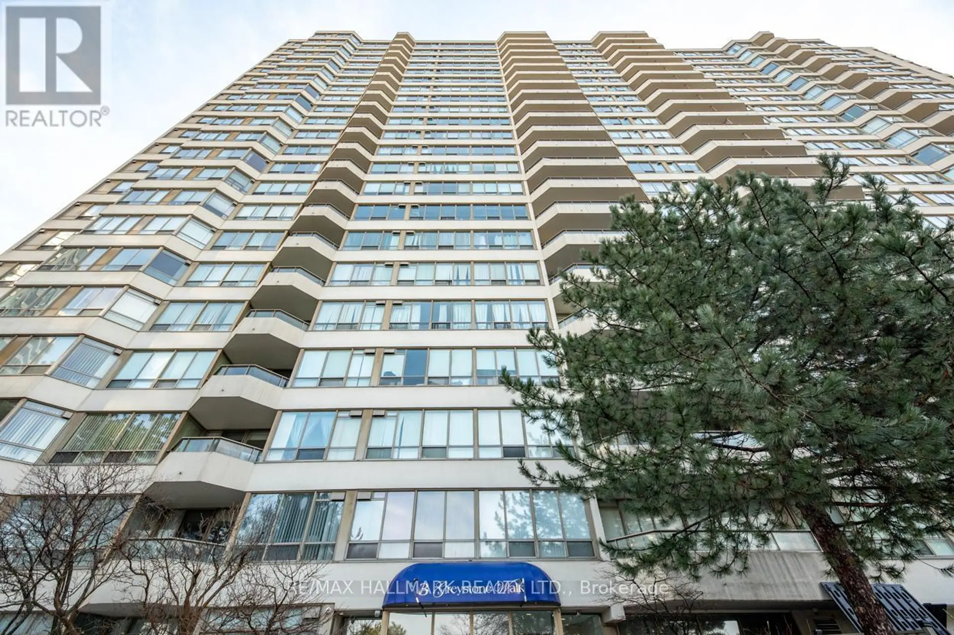 #525 3 GREYSTONE WALK DRIVE - Image 1