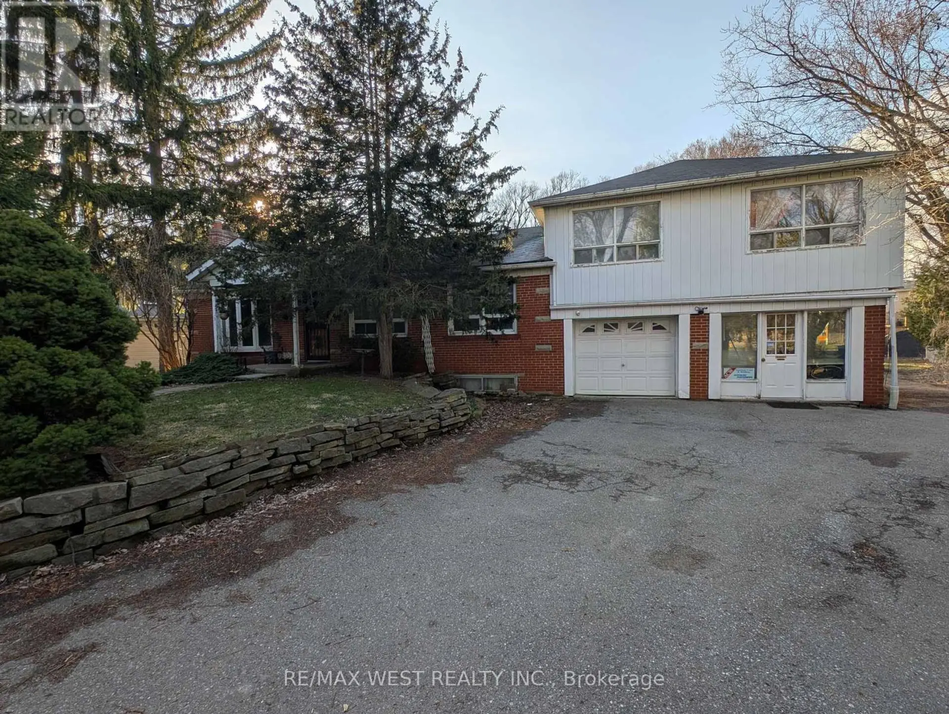 1192 & 1200 KINGSTON RD ROAD - Image 2