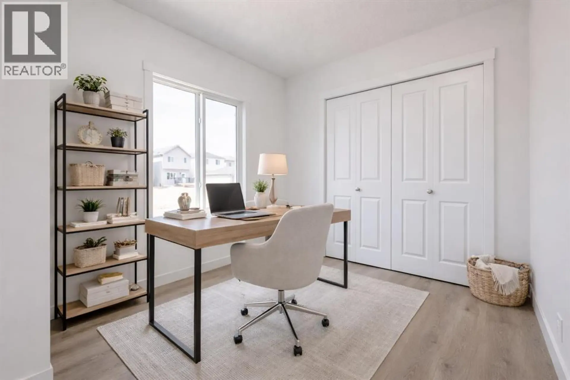 208 BELMONT WAY SW - Image 6