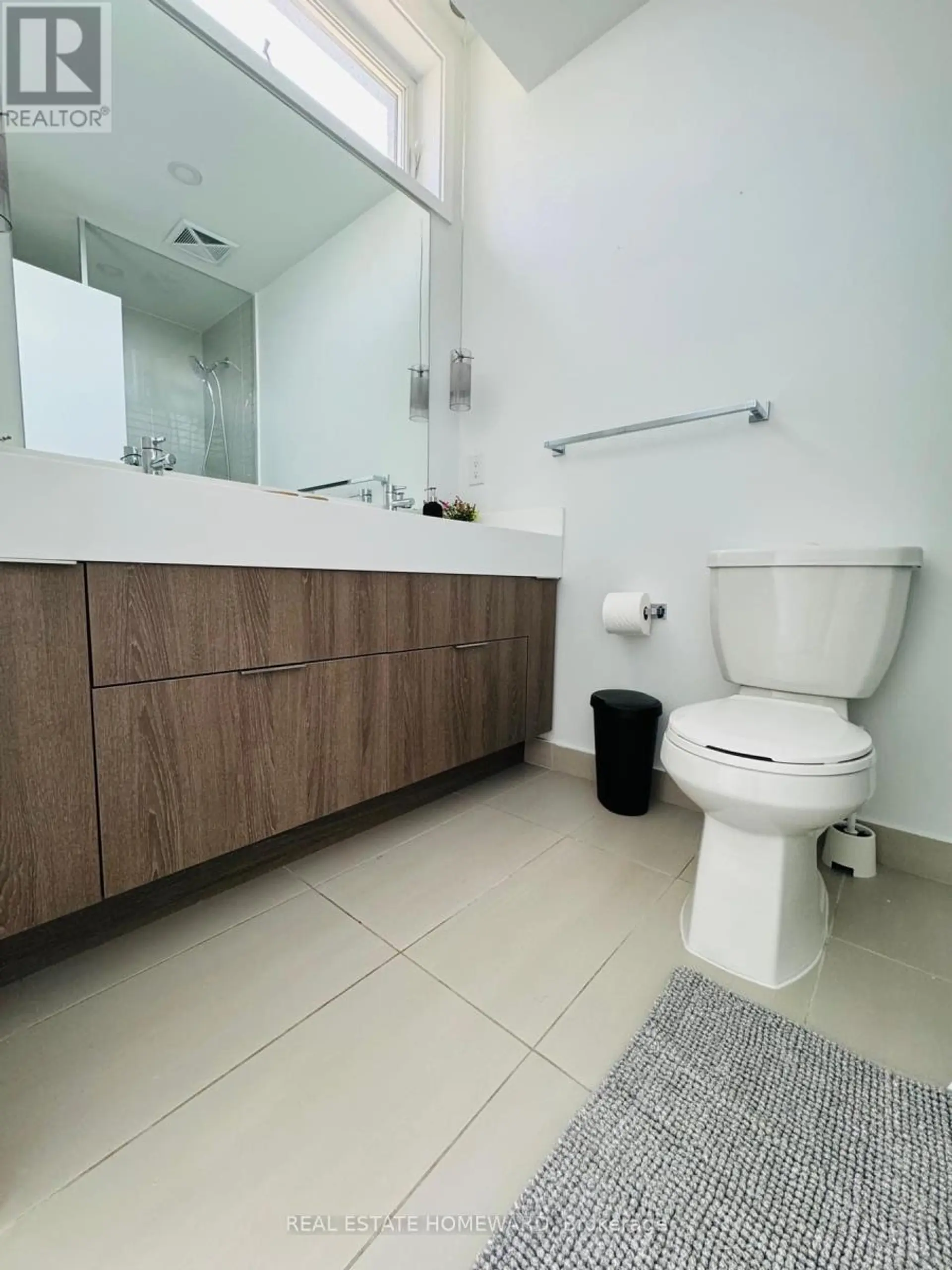 17 ST. BARTHOLOMEW STREET - Image 13