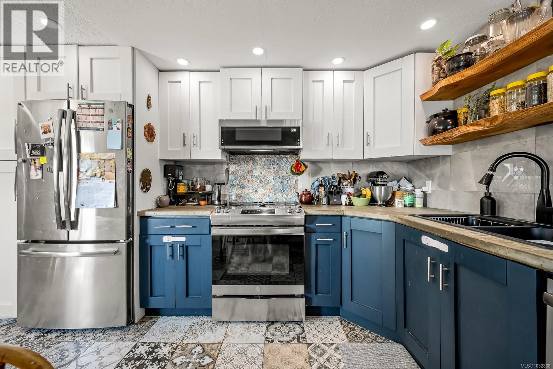 Property at 500 Nechako Ave, Courtenay, BC