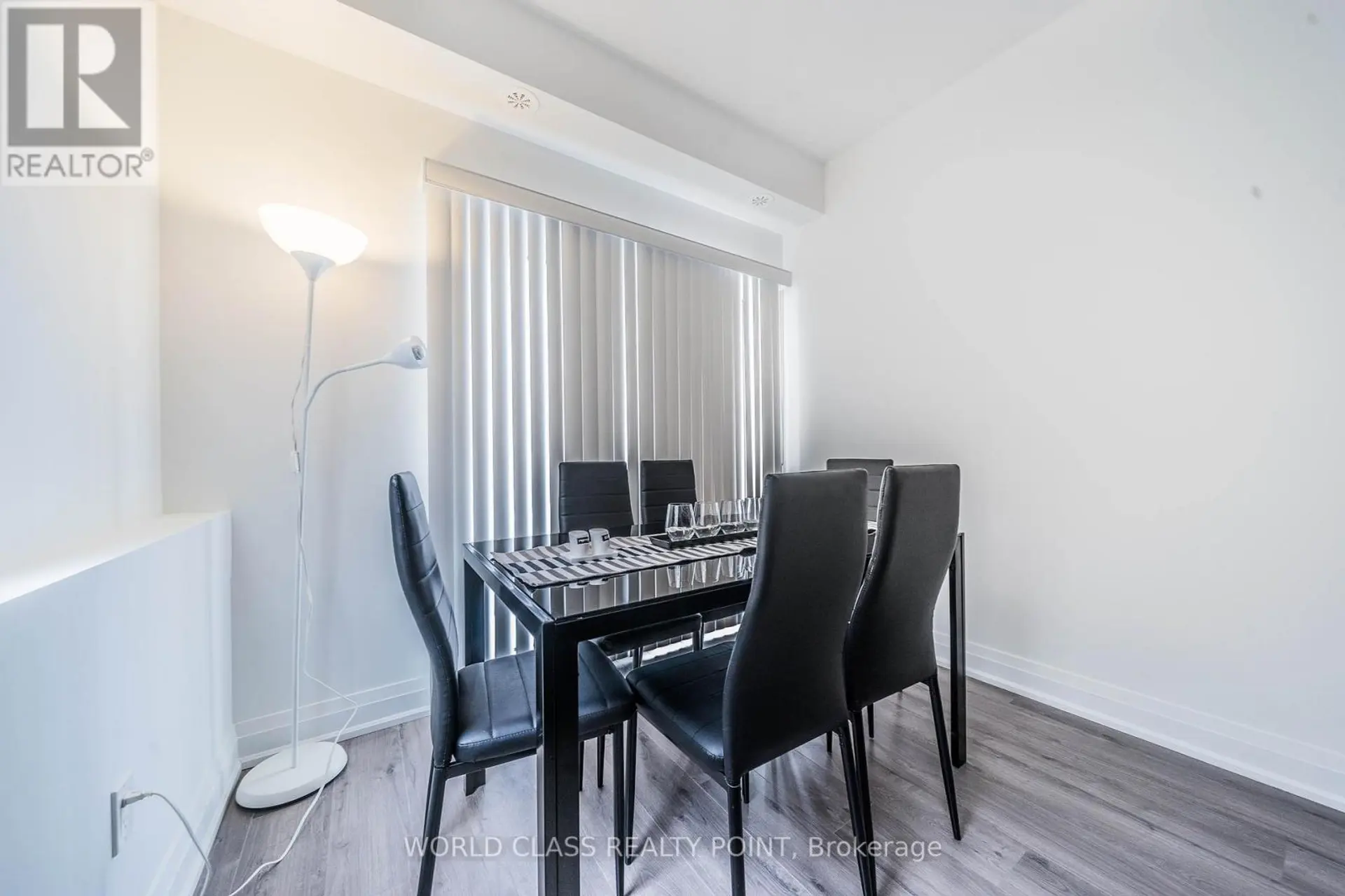 #TH62 780 SHEPPARD AVENUE E - Image 6