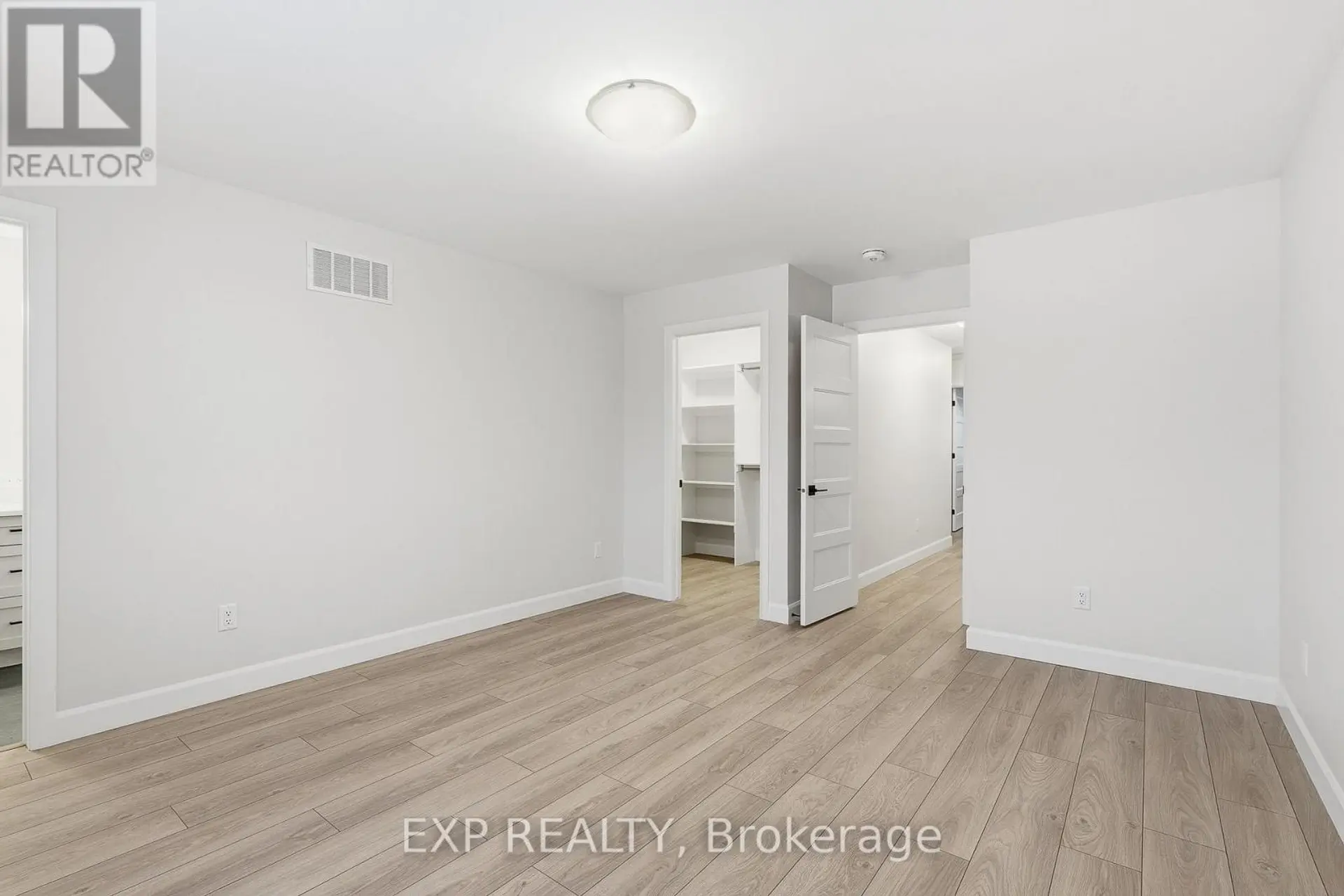 247 SUMAC CRESCENT STREET - Image 14