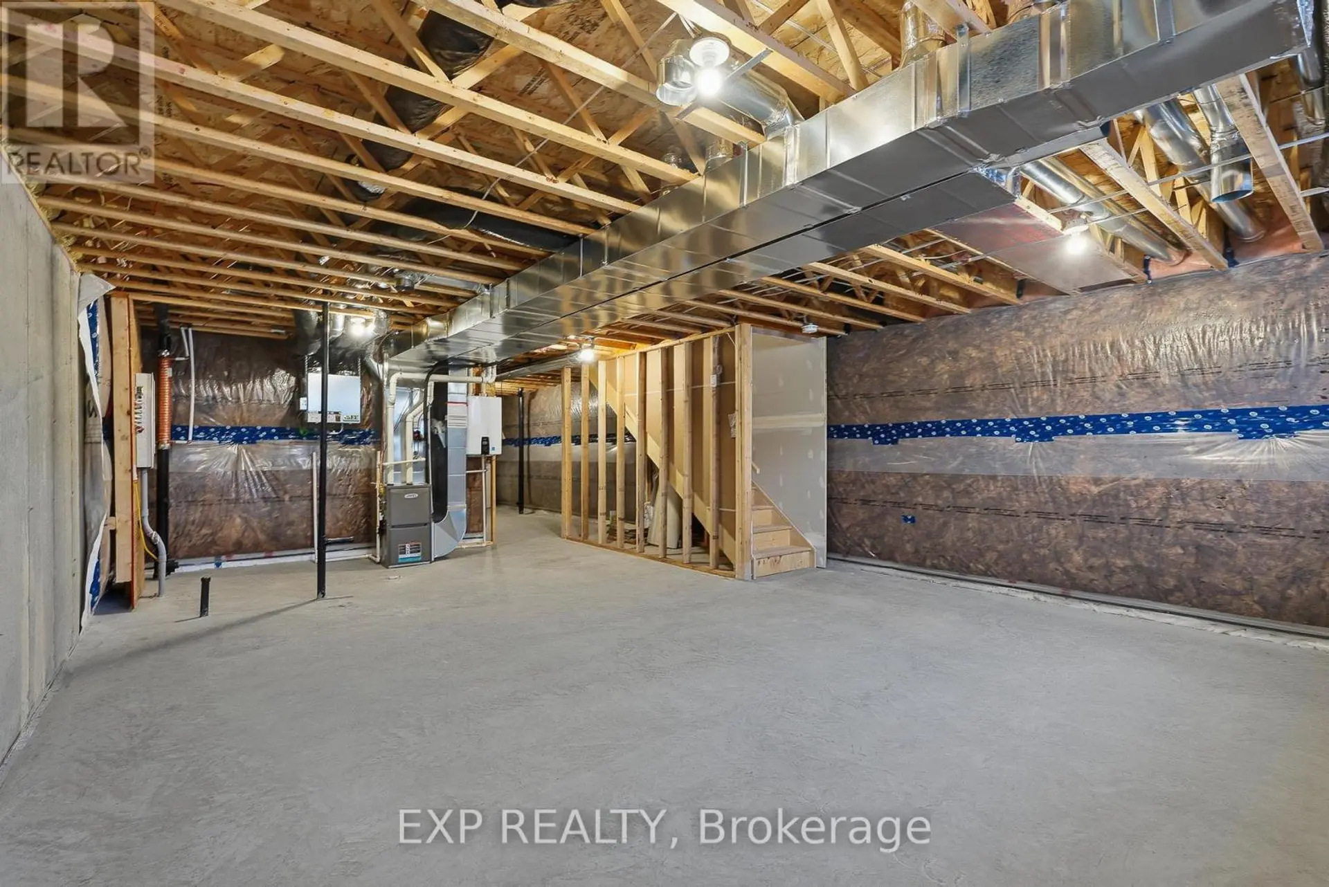 247 SUMAC CRESCENT STREET - Image 16