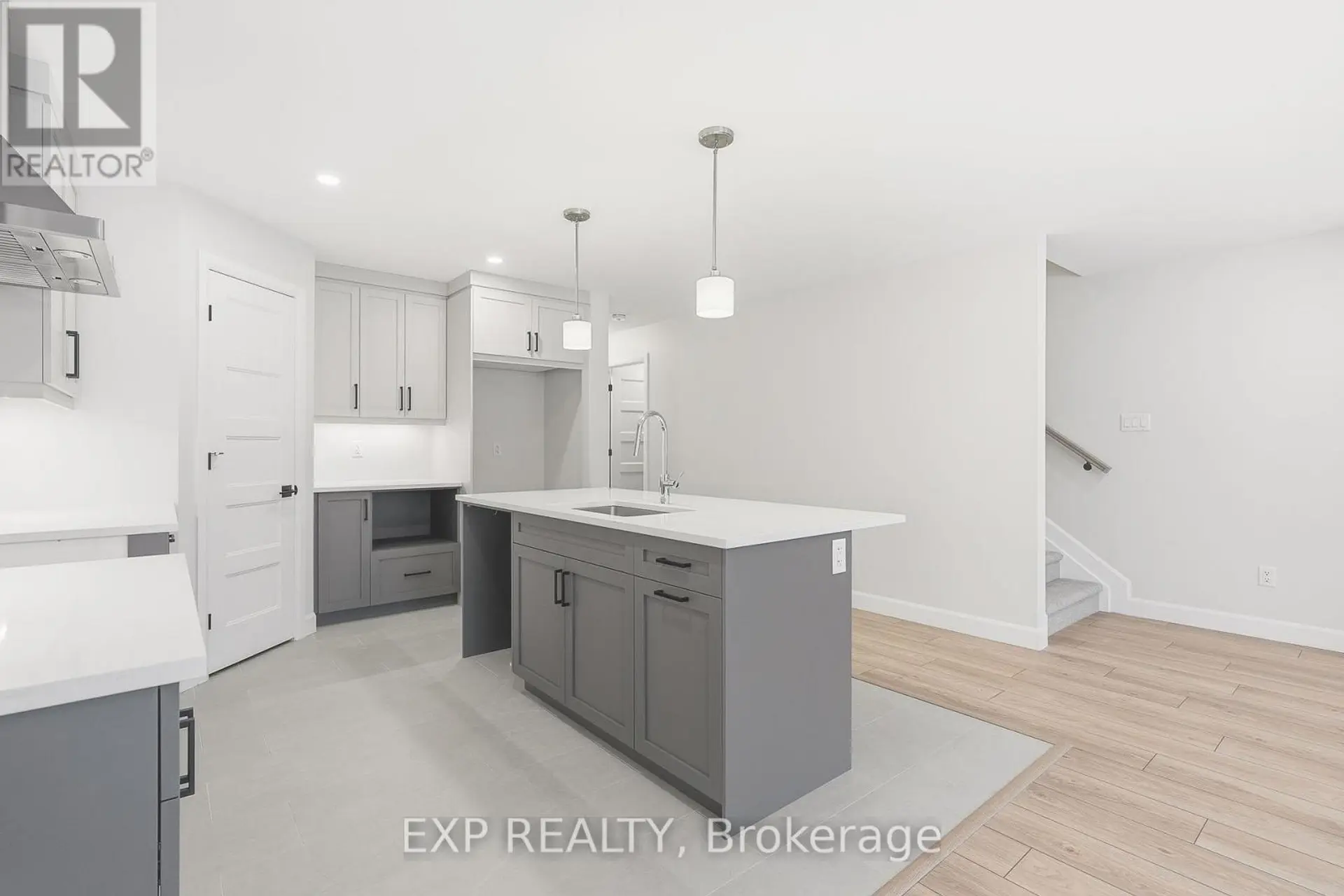 247 SUMAC CRESCENT STREET - Image 3