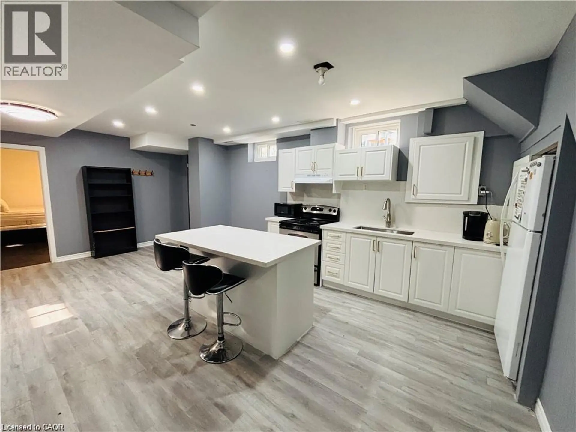 118 JACOBSON AVENUE - Image 15