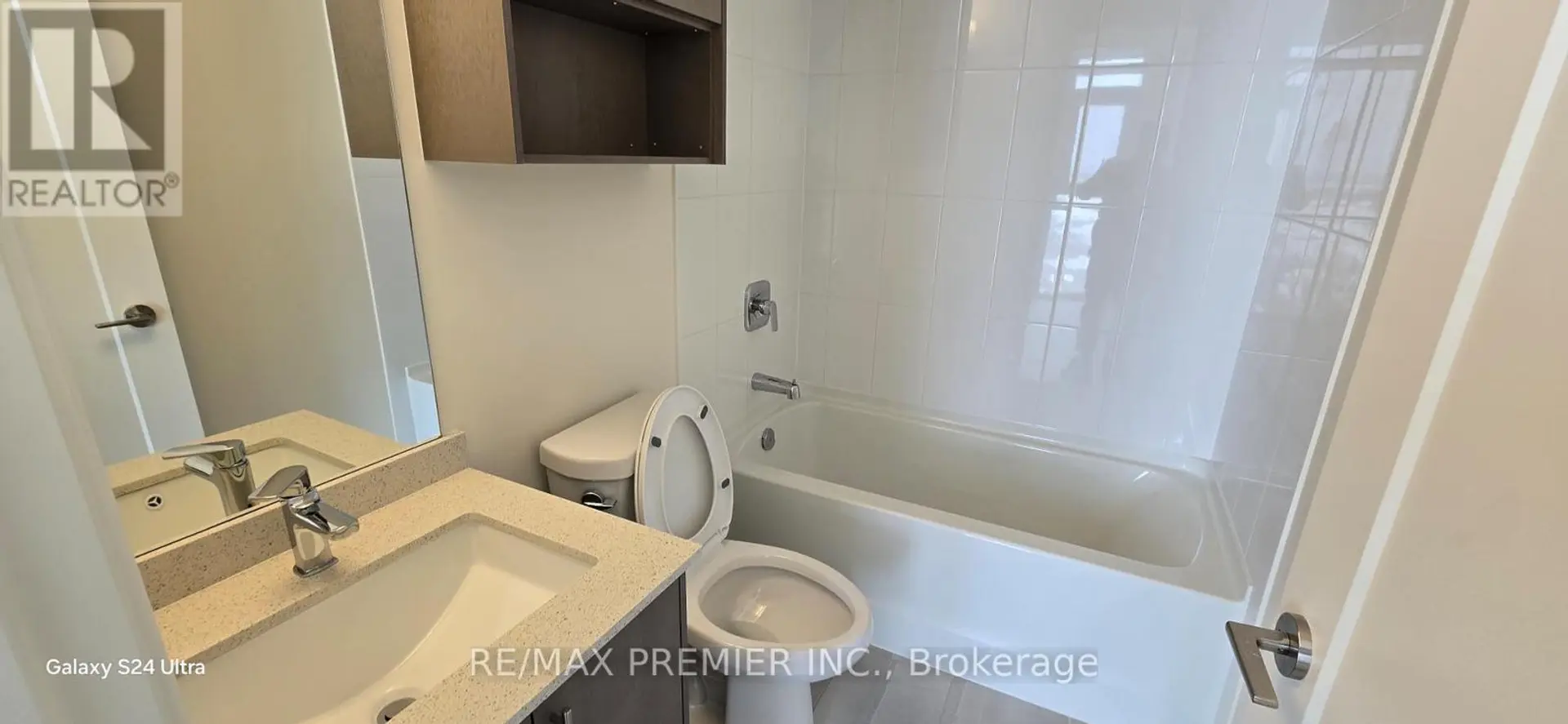 #1515 8960 JANE STREET - Image 9