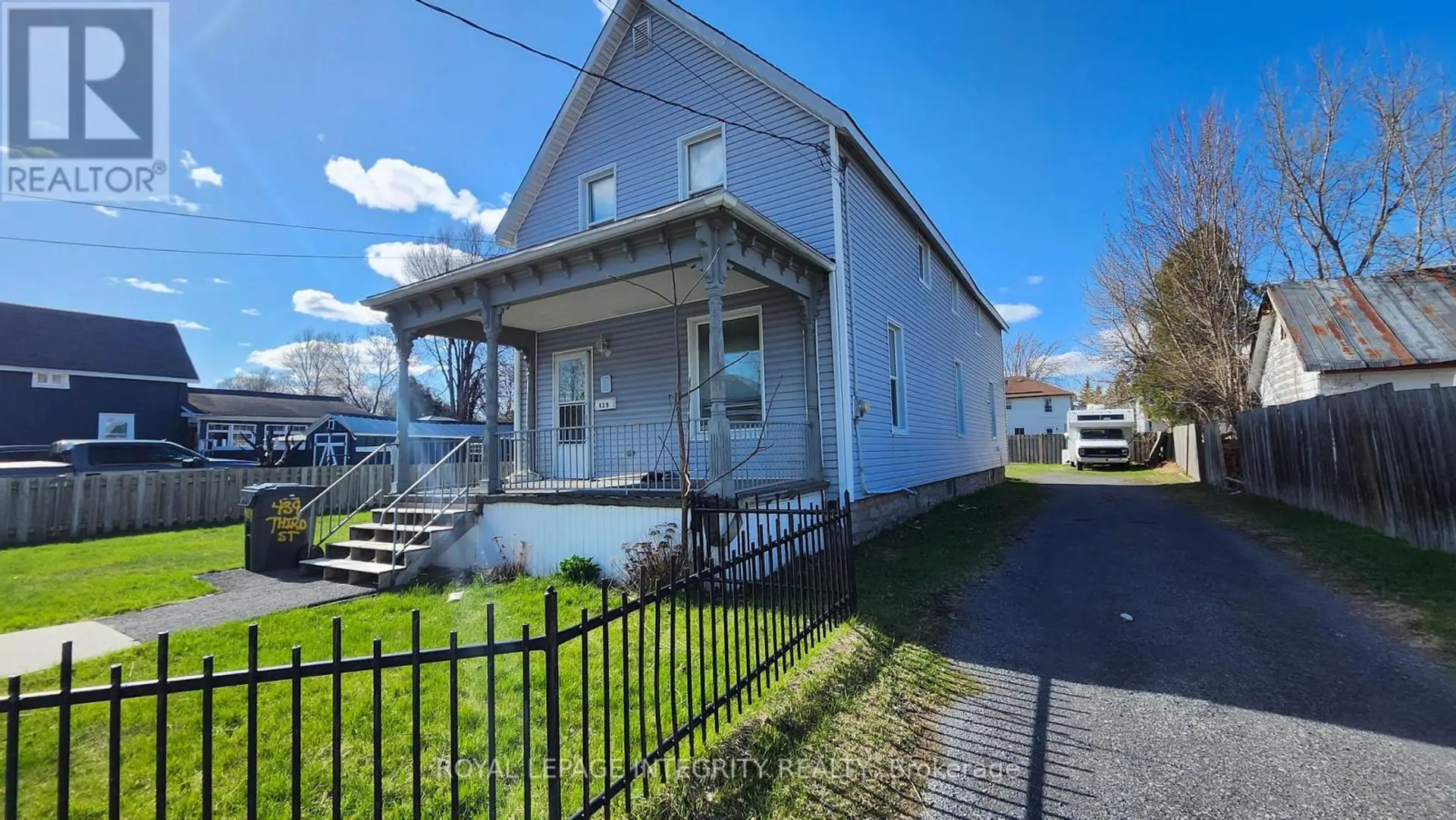 439 3RD STREET E - Image 2