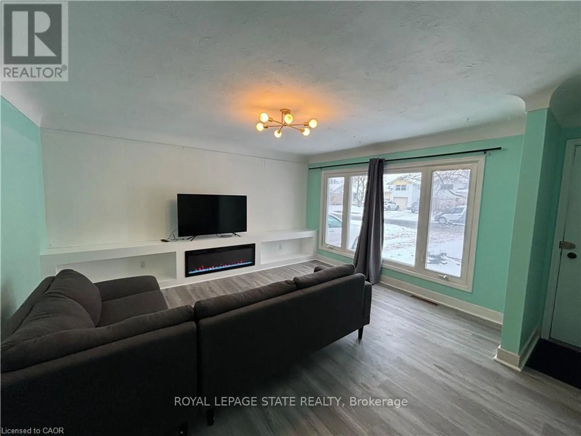 118 JACOBSON AVENUE - Image 2