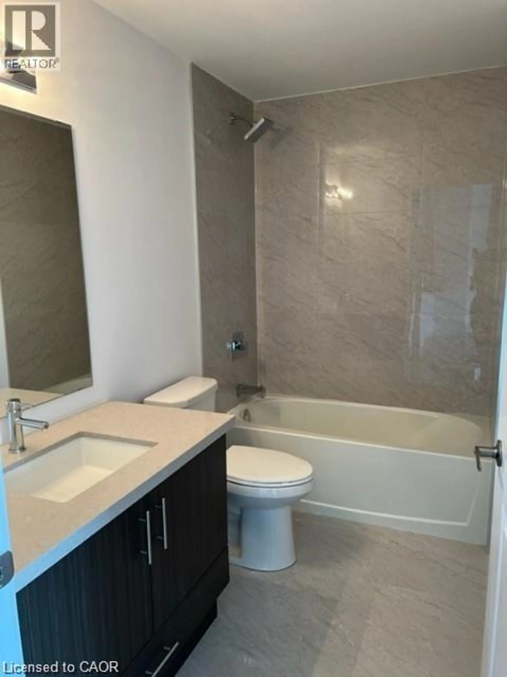 #433 450 DUNDAS Street - Image 12