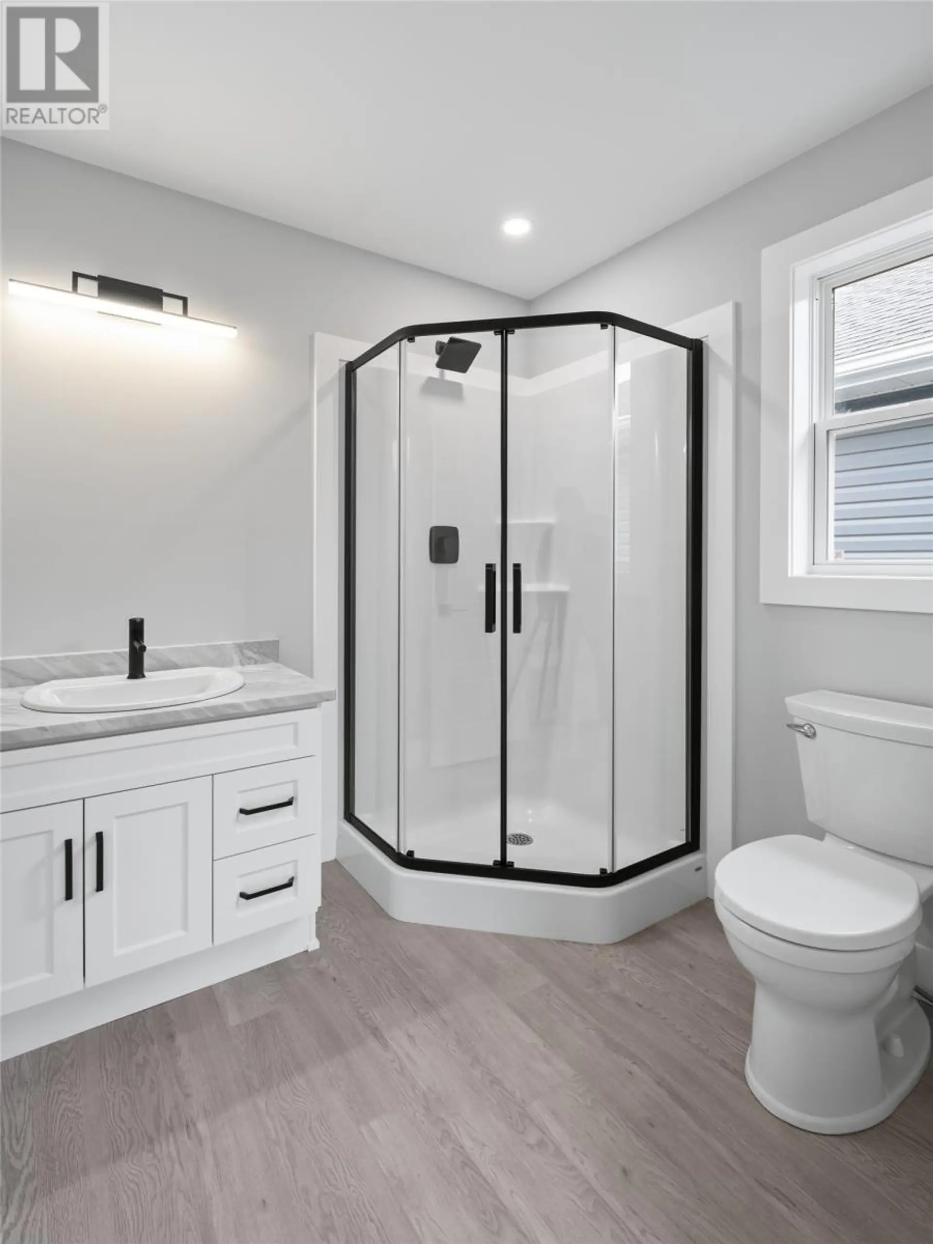 15 NEXTOR PLACE - Image 4
