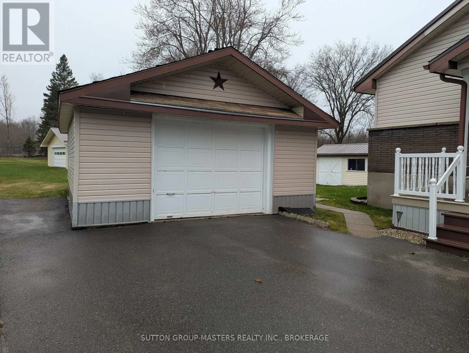 4267 EASY STREET - Image 2
