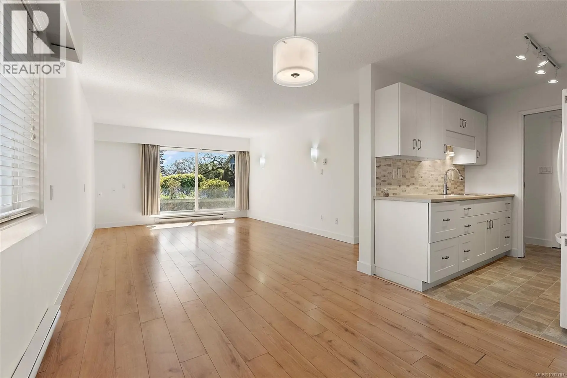 Property at #105 710 Lampson St, Esquimalt, BC