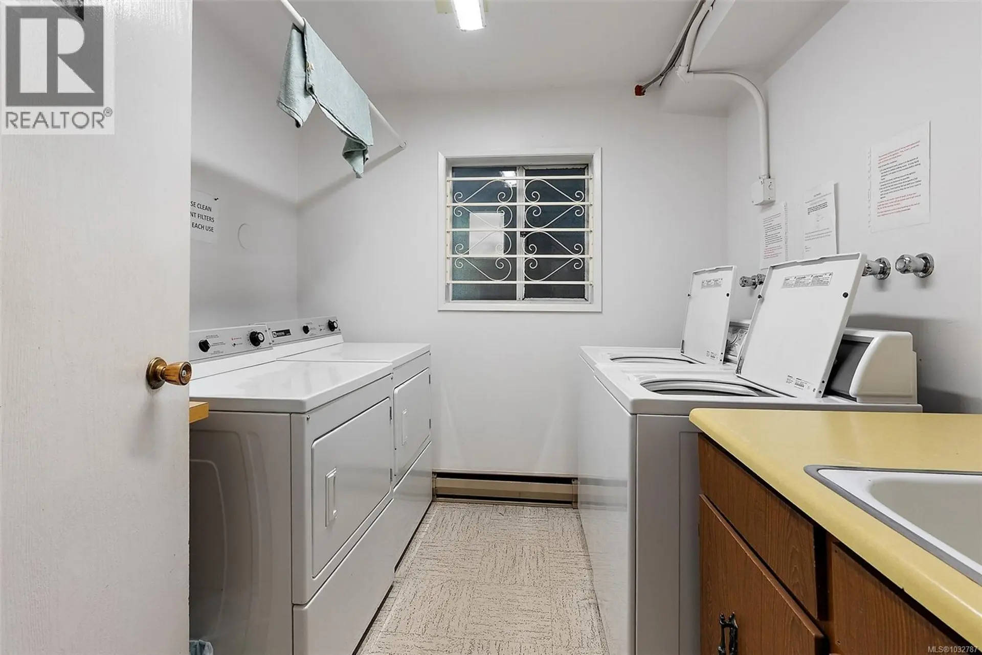 Property at #105 710 Lampson St, Esquimalt, BC