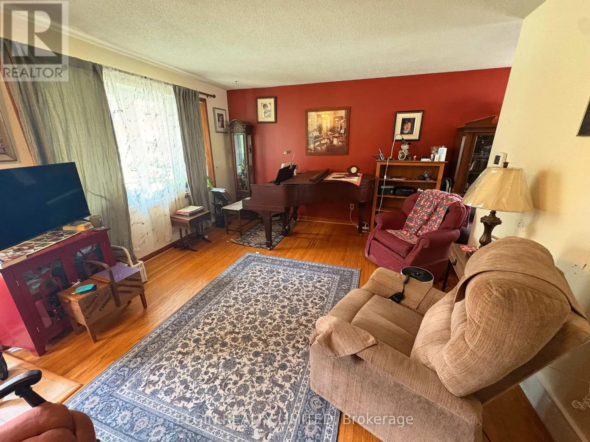 14 GLANWORTH AVENUE - Image 2