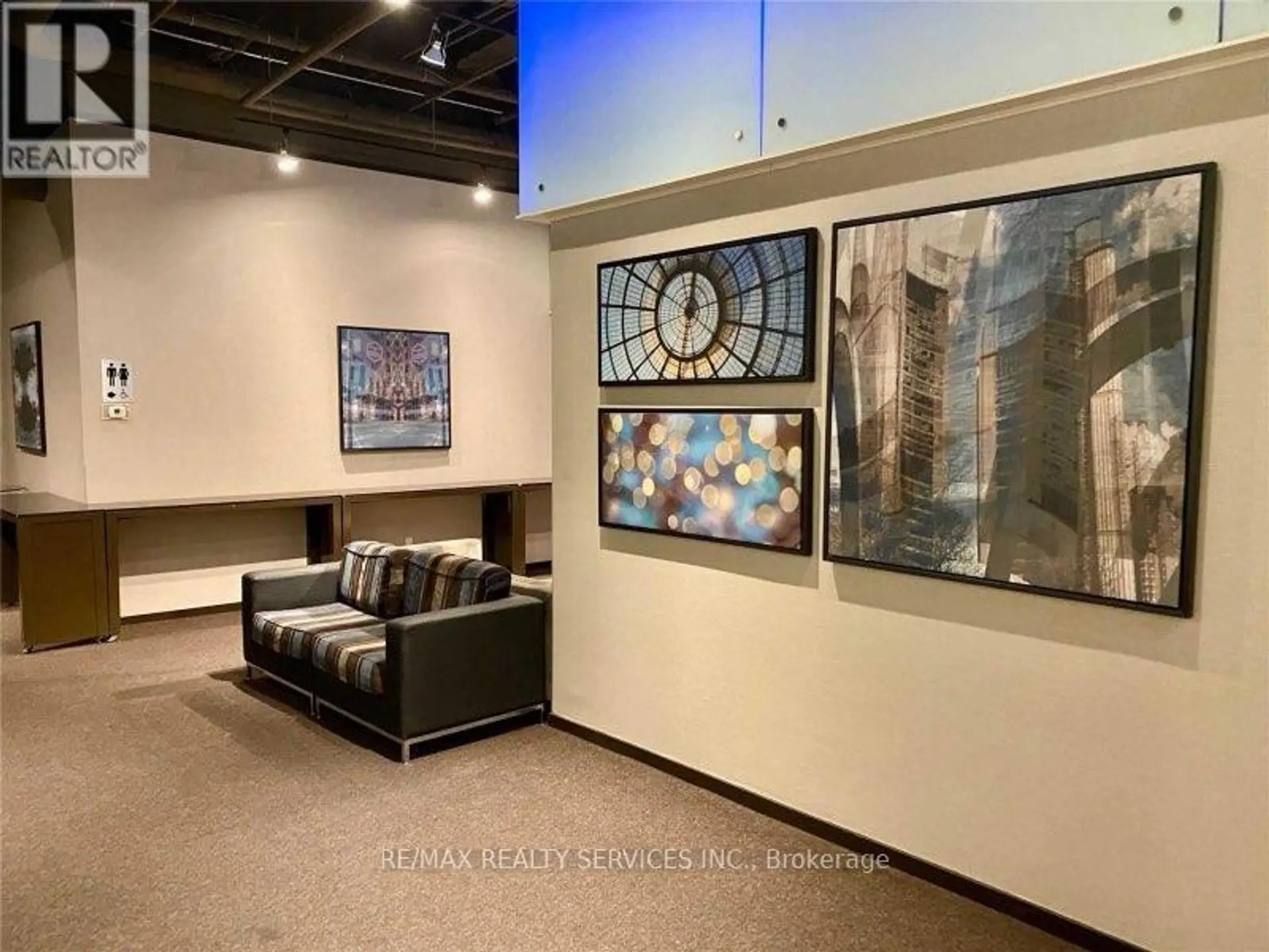 #1215 200 VICTORIA STREET - Image 10