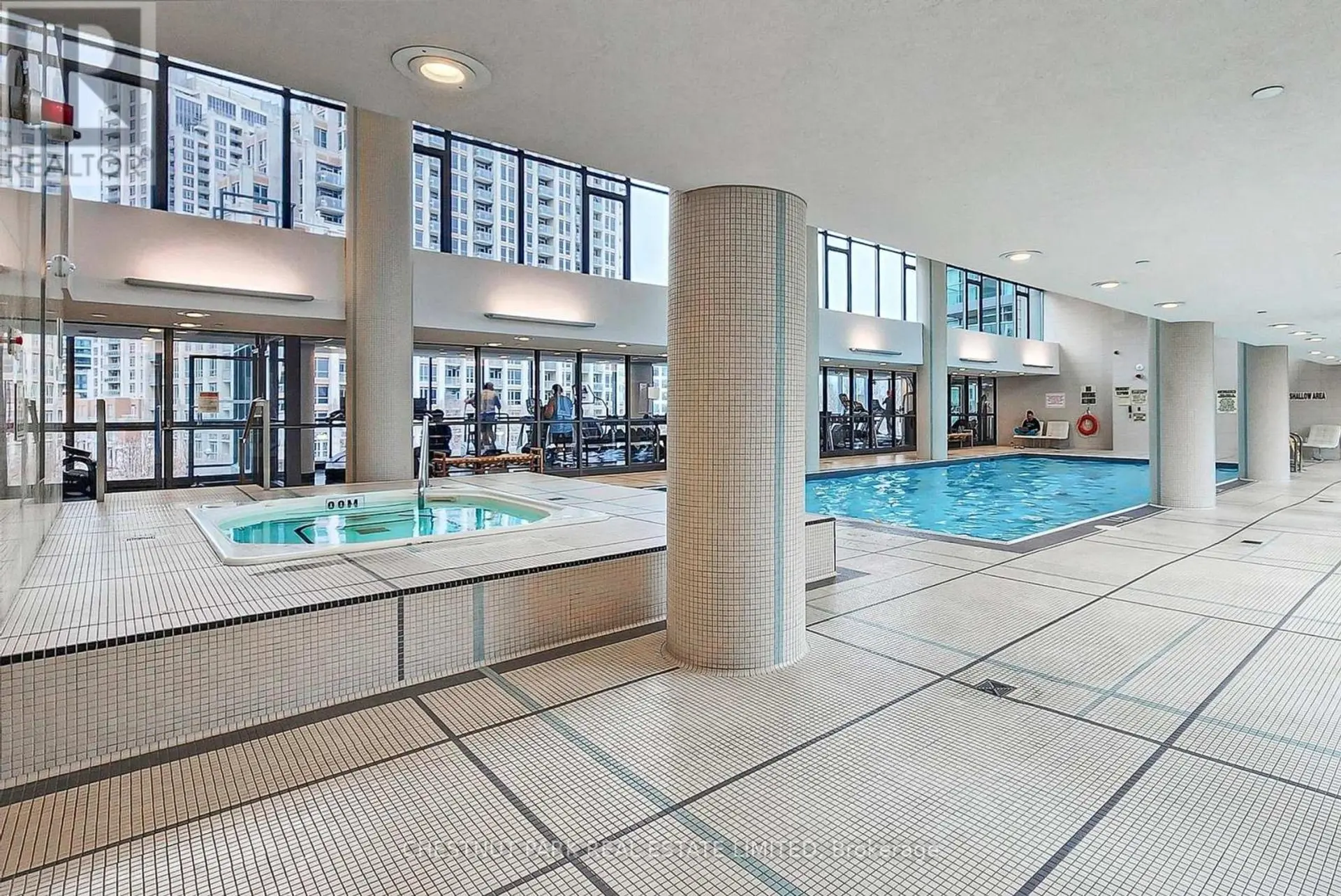 #808 215 FORT YORK BOULEVARD - Image 14