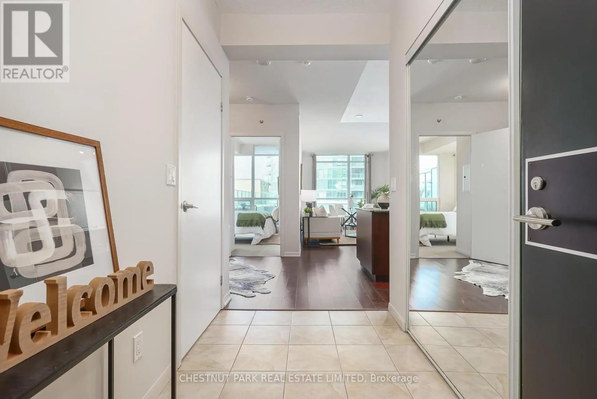 #808 215 FORT YORK BOULEVARD - Image 2