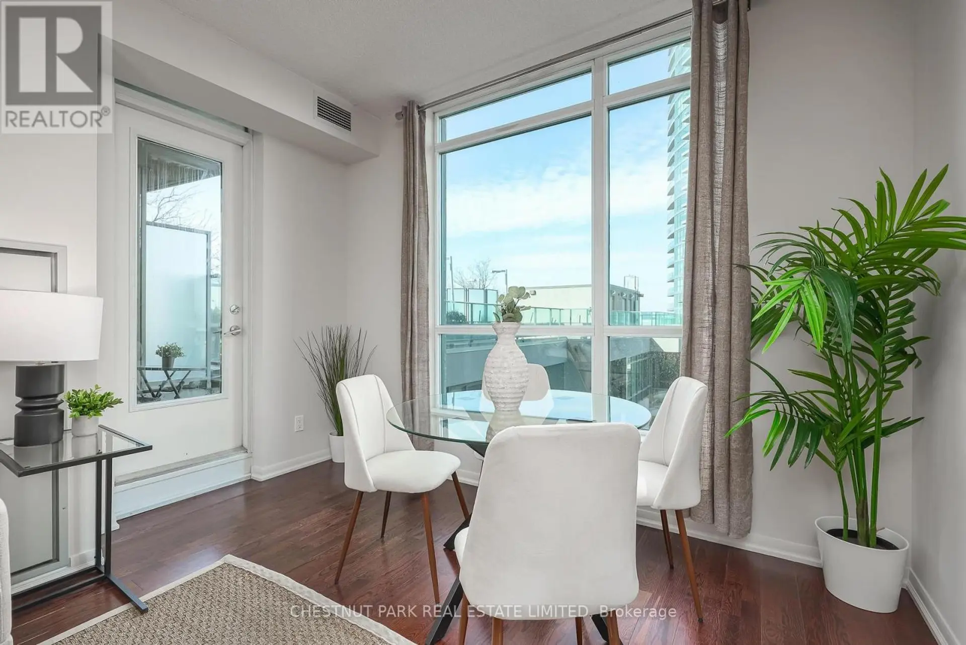 #808 215 FORT YORK BOULEVARD - Image 8