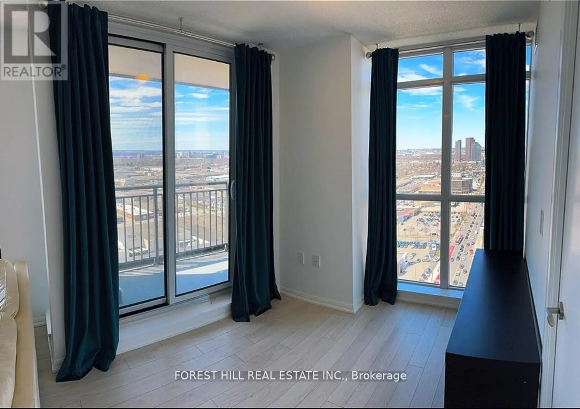 #2502 830 LAWRENCE AVENUE W - Image 2