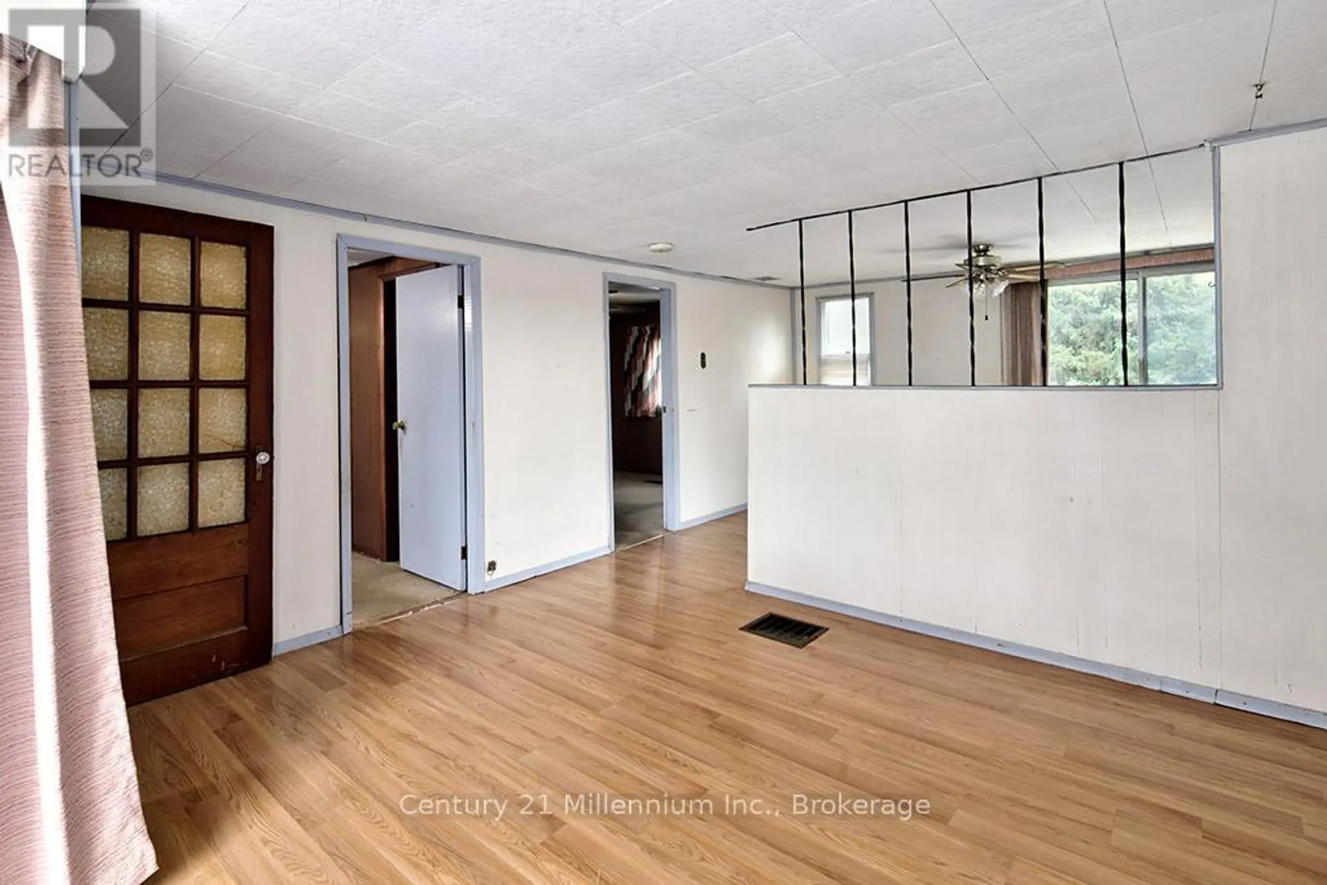 417047 TENTH LINE - Image 6