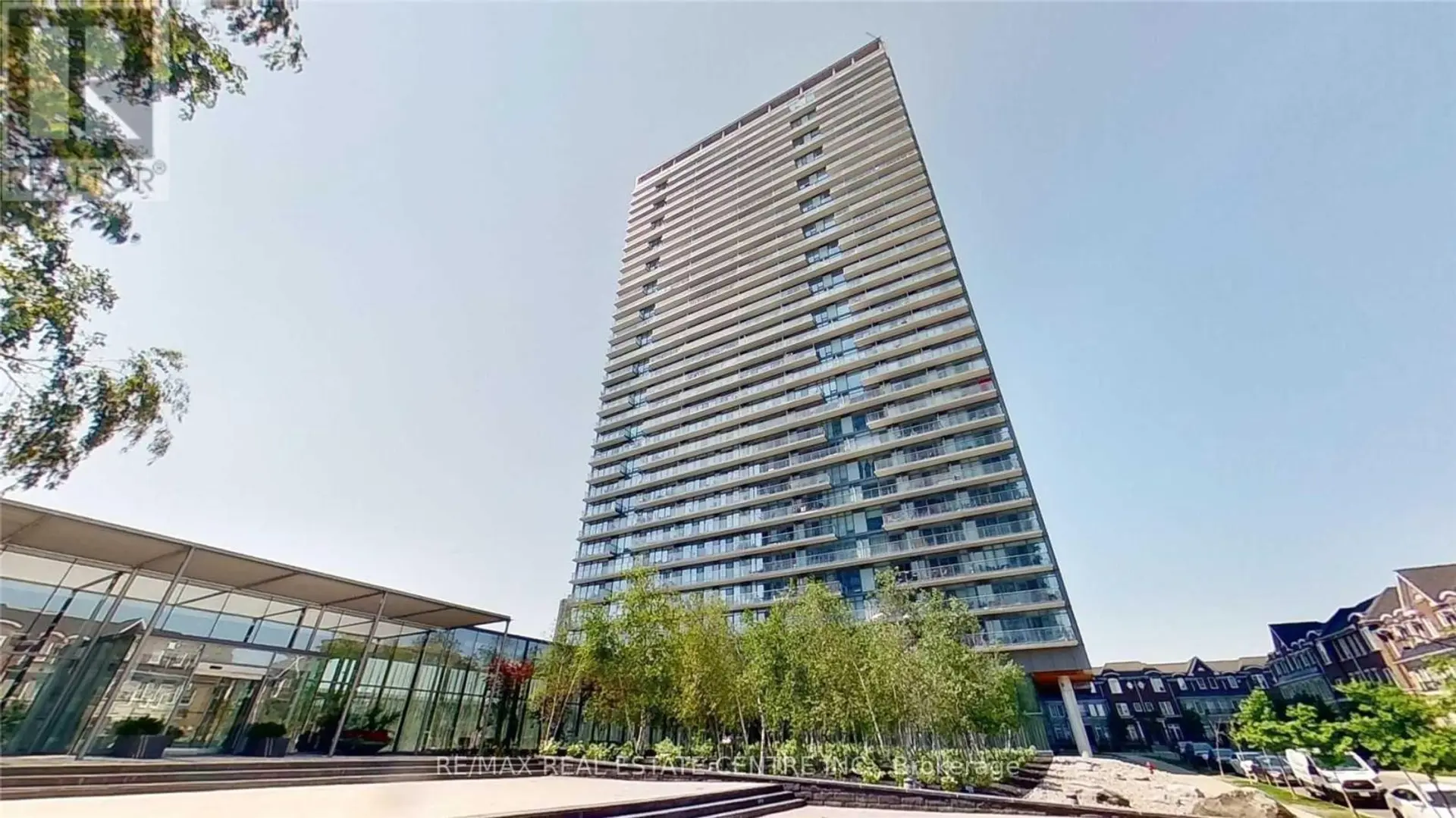 #1010 105 THE QUEENSWAY - Image 1
