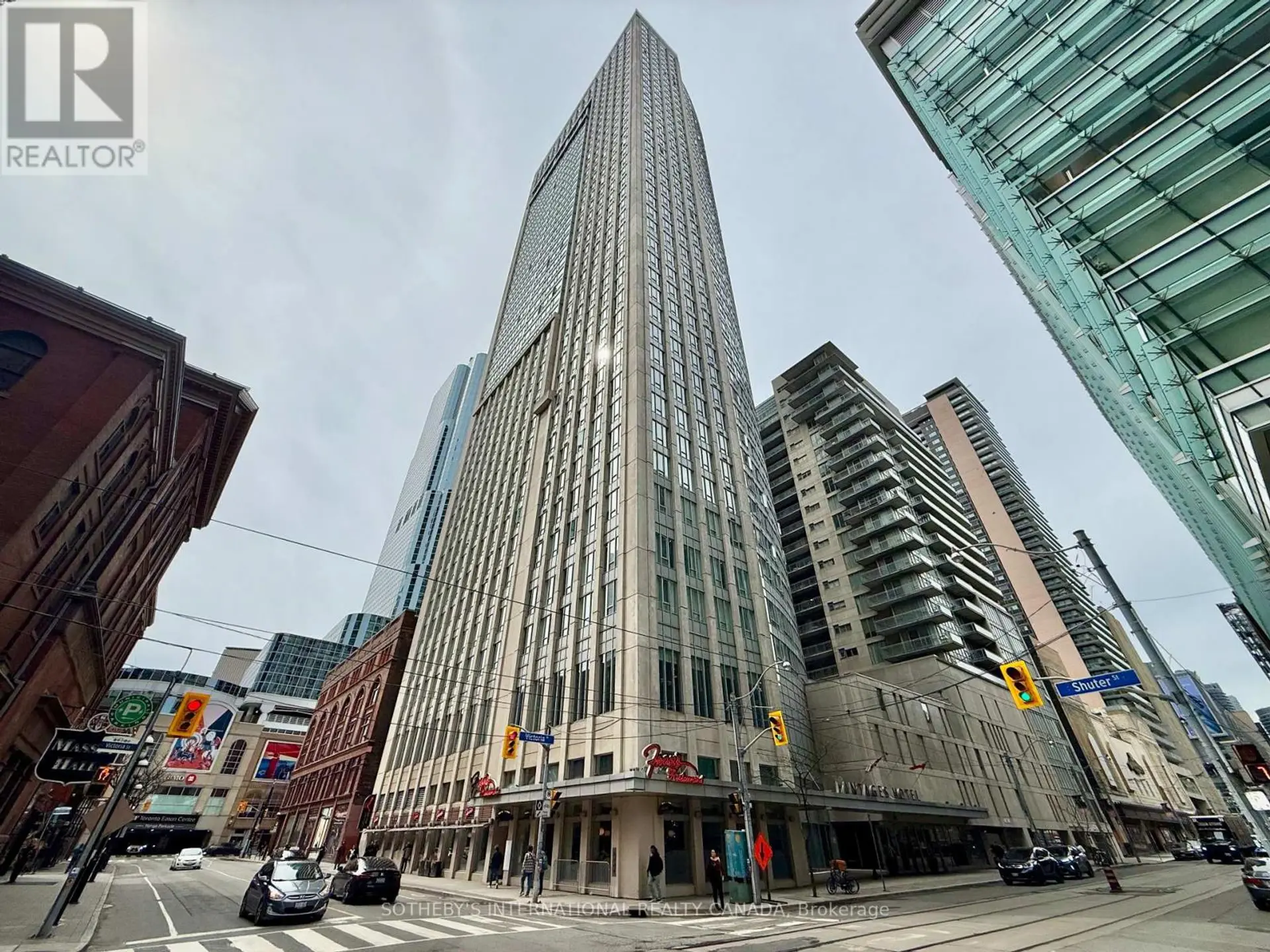 #717 210 VICTORIA STREET - Image 1