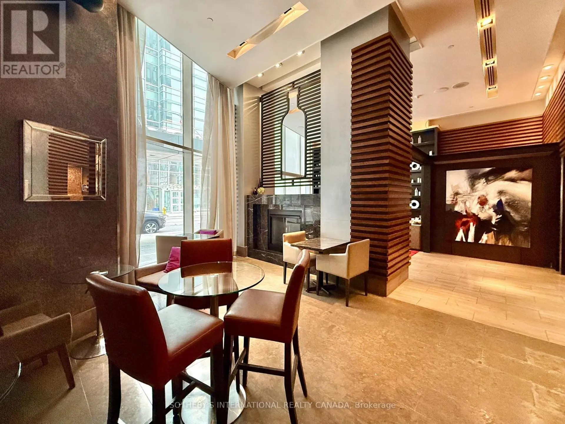 #717 210 VICTORIA STREET - Image 12