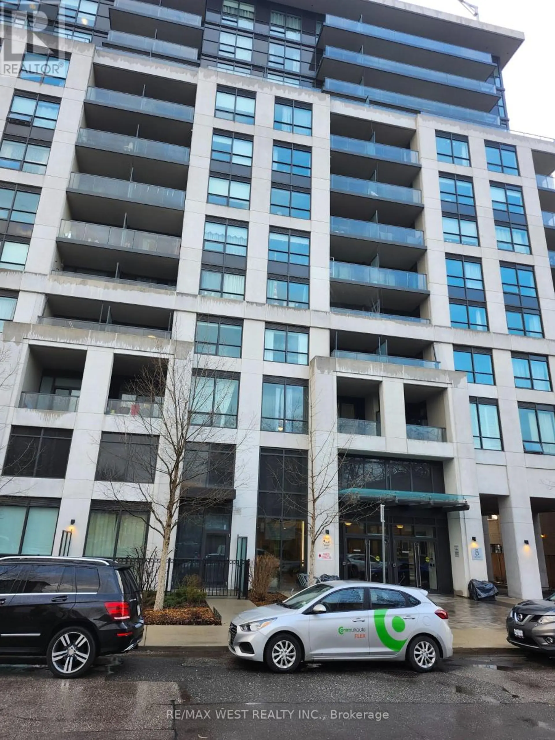 #426 8 TRENT AVENUE - Image 3