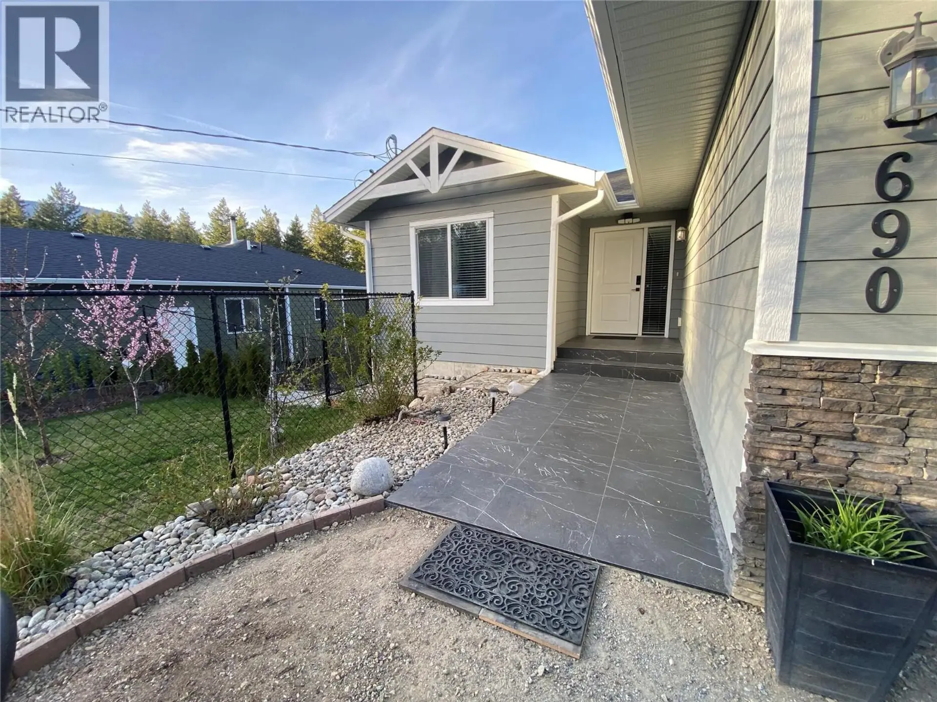 Property at 690 Muir Road, Kelowna, BC
