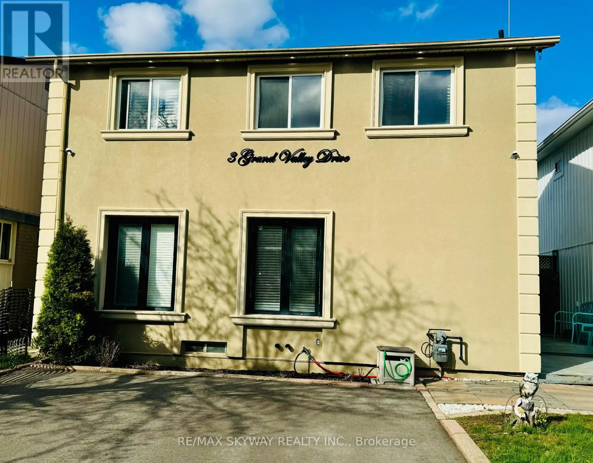 3 GRAND VALLEY DRIVE - Image 1