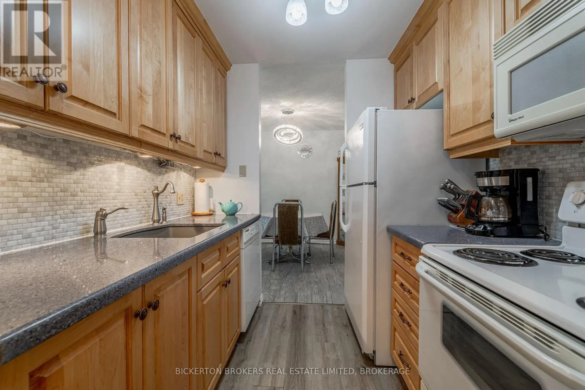 #205 540 TALBOT PLACE - Image 3