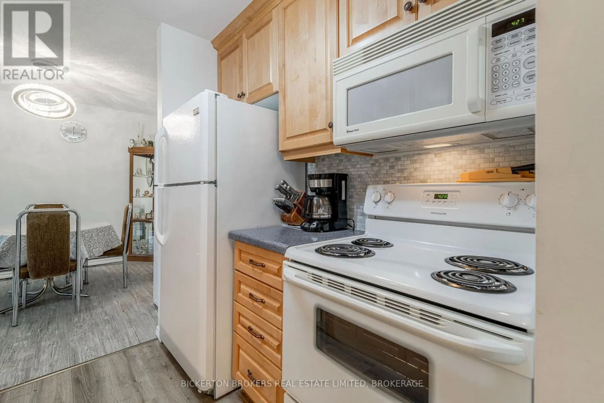 #205 540 TALBOT PLACE - Image 4