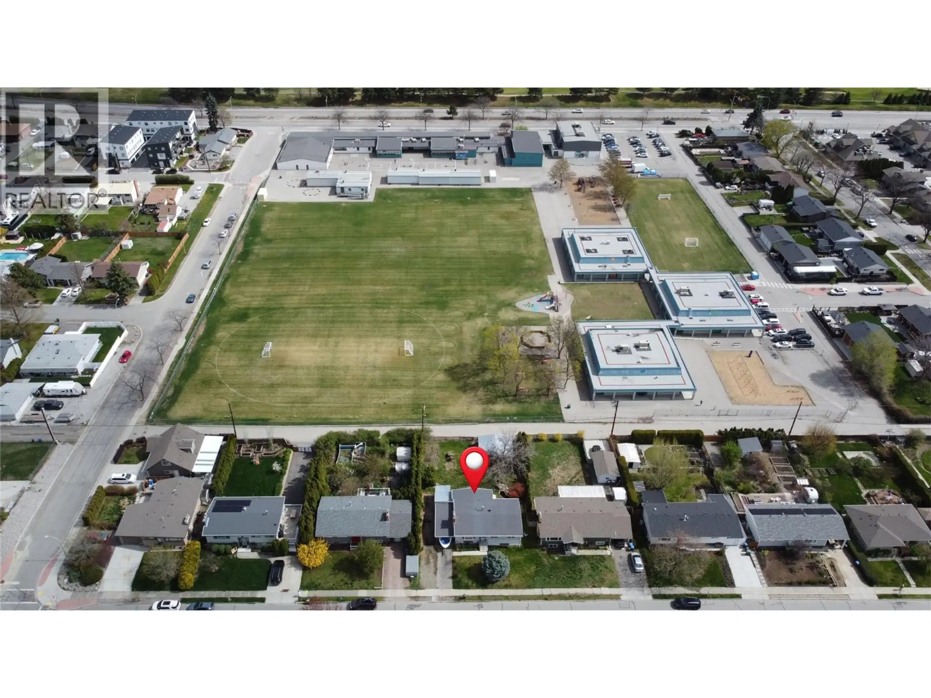 Property at 945 Kennedy Street, Kelowna, BC