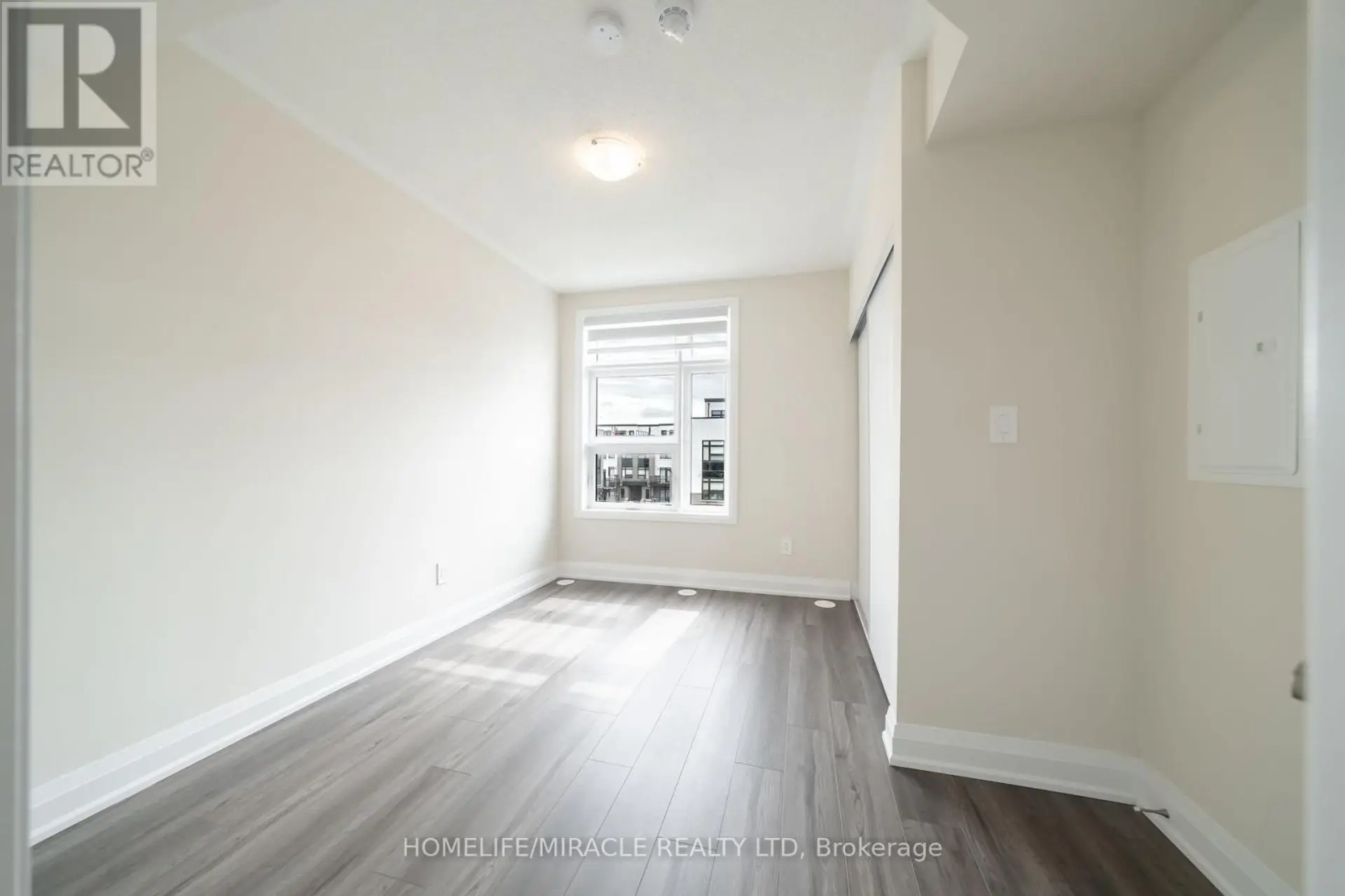 #104 1593 ROSE WAY - Image 10