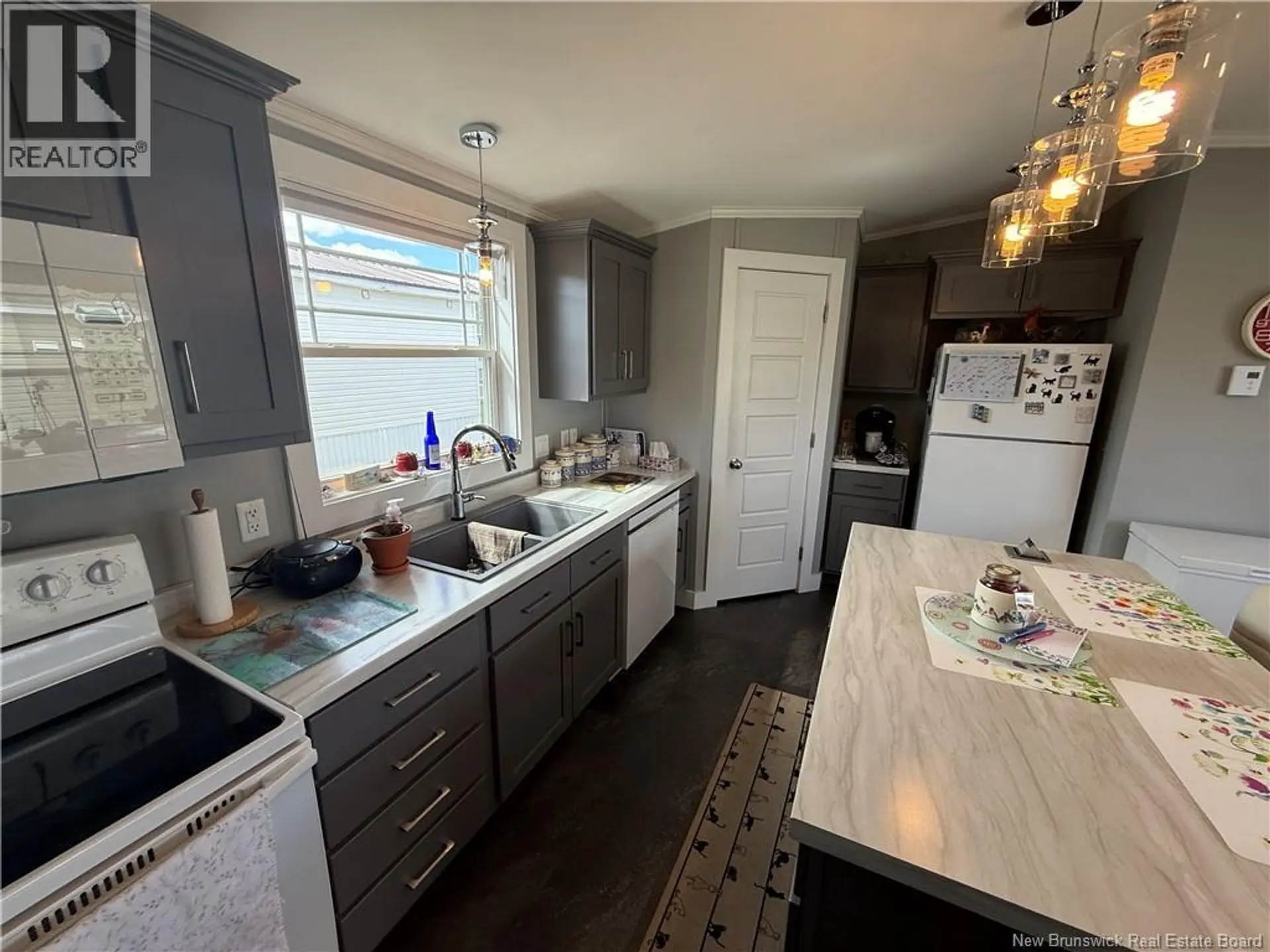 11 IVORY COURT - Image 5