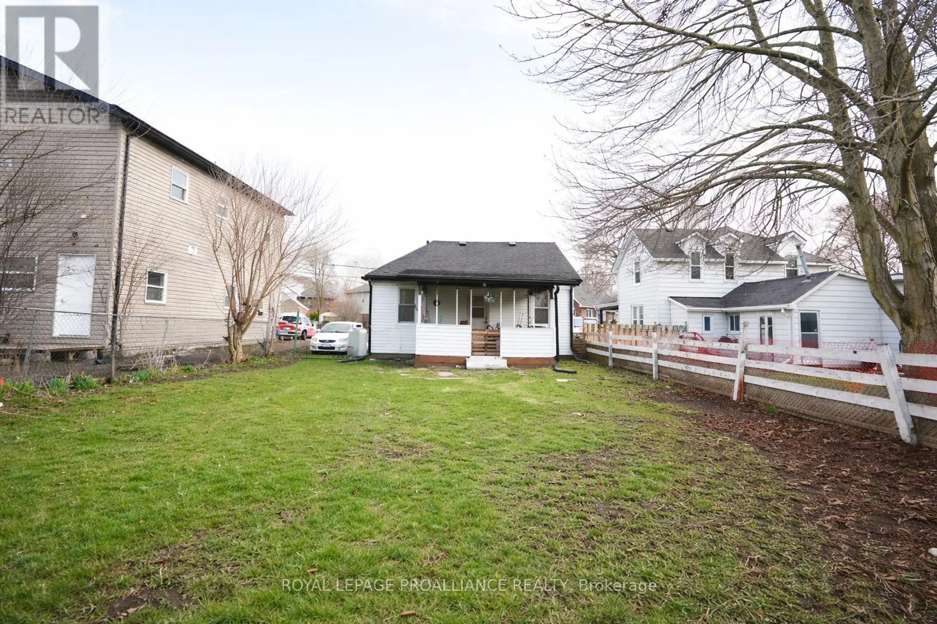30 STRACHAN STREET - Image 12