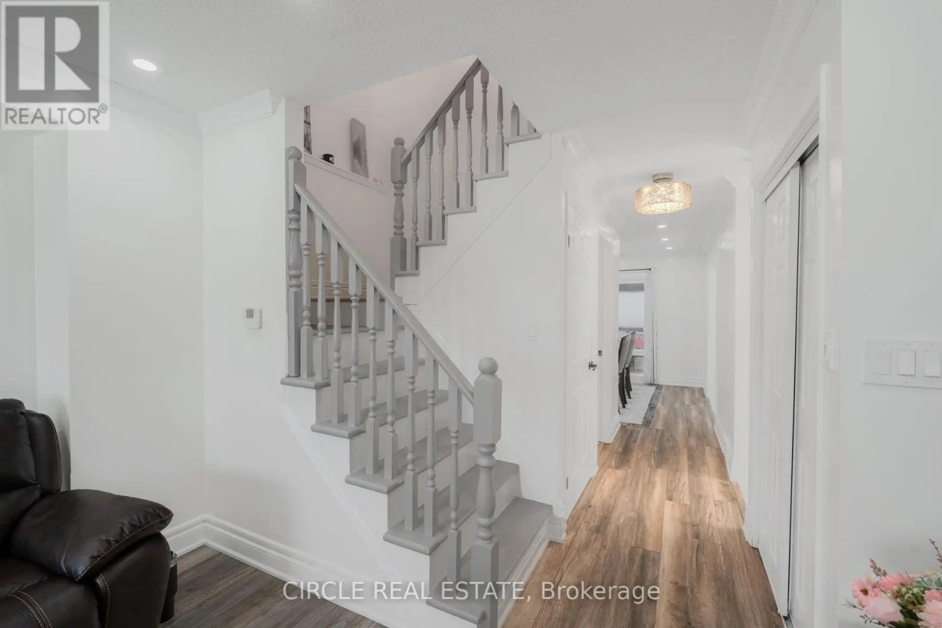 64 LAMPMAN CRESCENT - Image 10